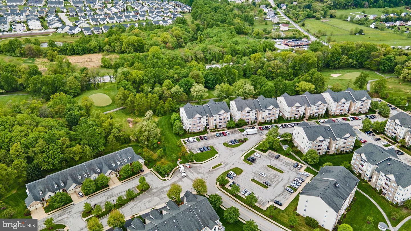 COURTYARDS AT WAVERLY WOODS - Residential