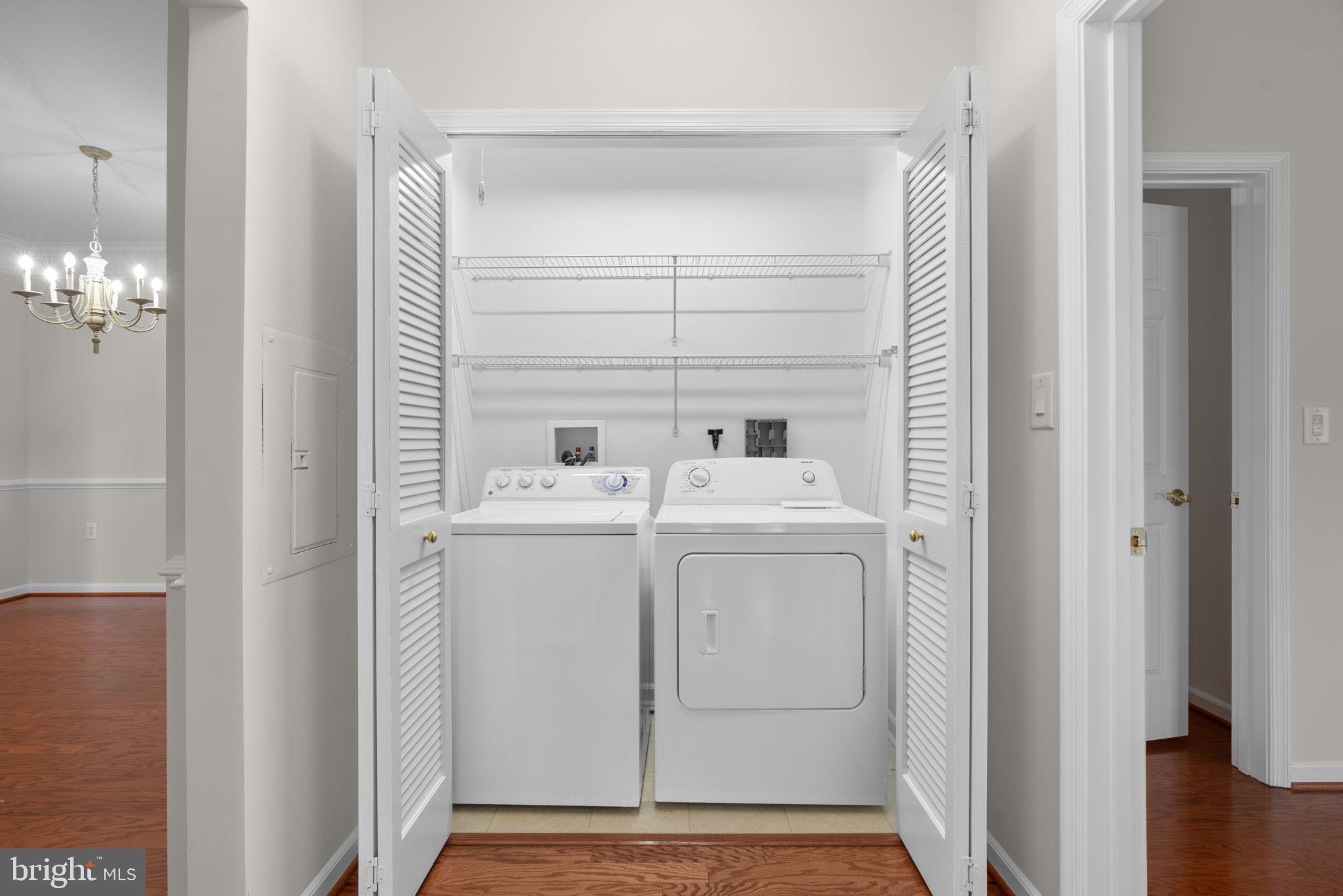 COURTYARDS AT WAVERLY WOODS - Residential