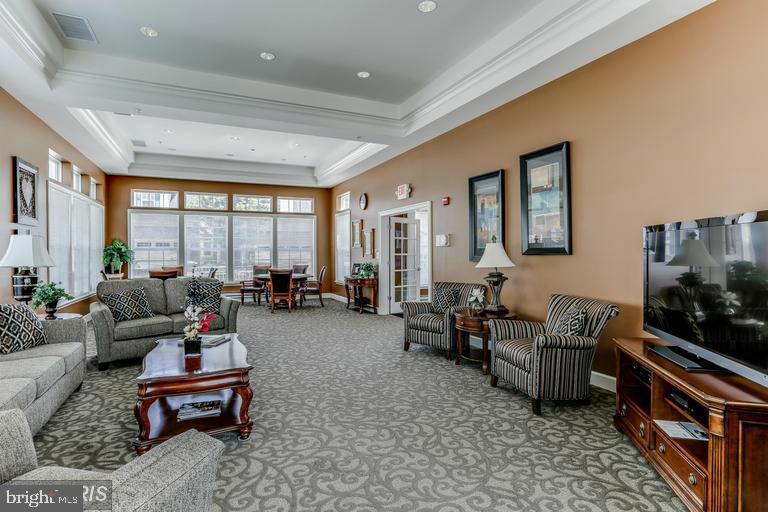 COURTYARDS AT WAVERLY WOODS - Residential