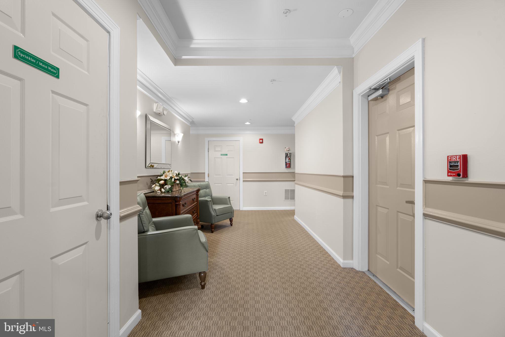 COURTYARDS AT WAVERLY WOODS - Residential