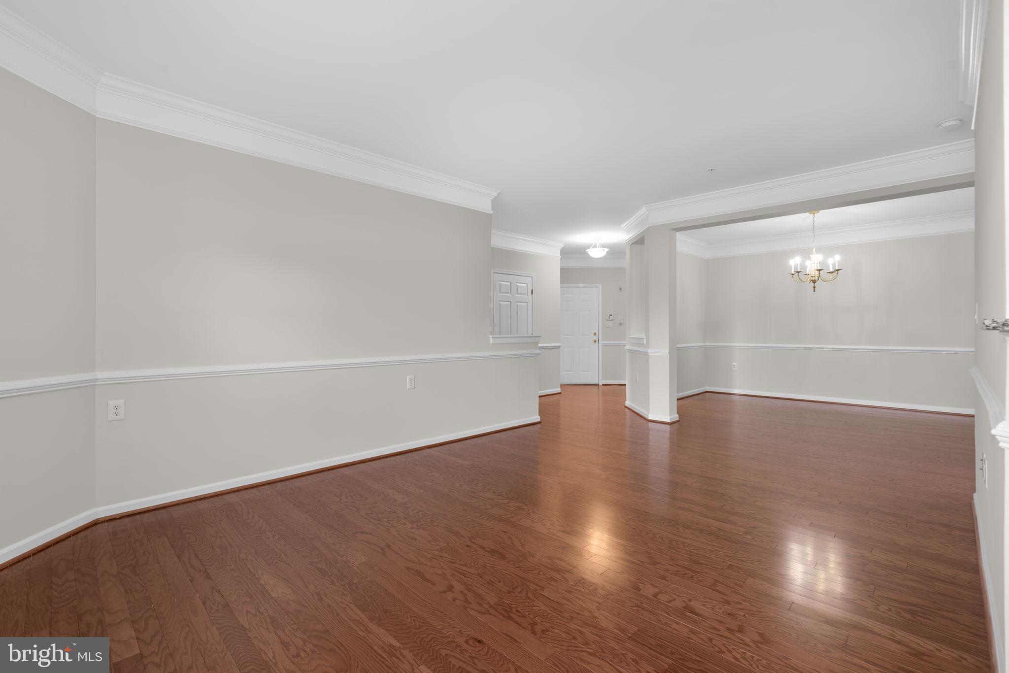 COURTYARDS AT WAVERLY WOODS - Residential