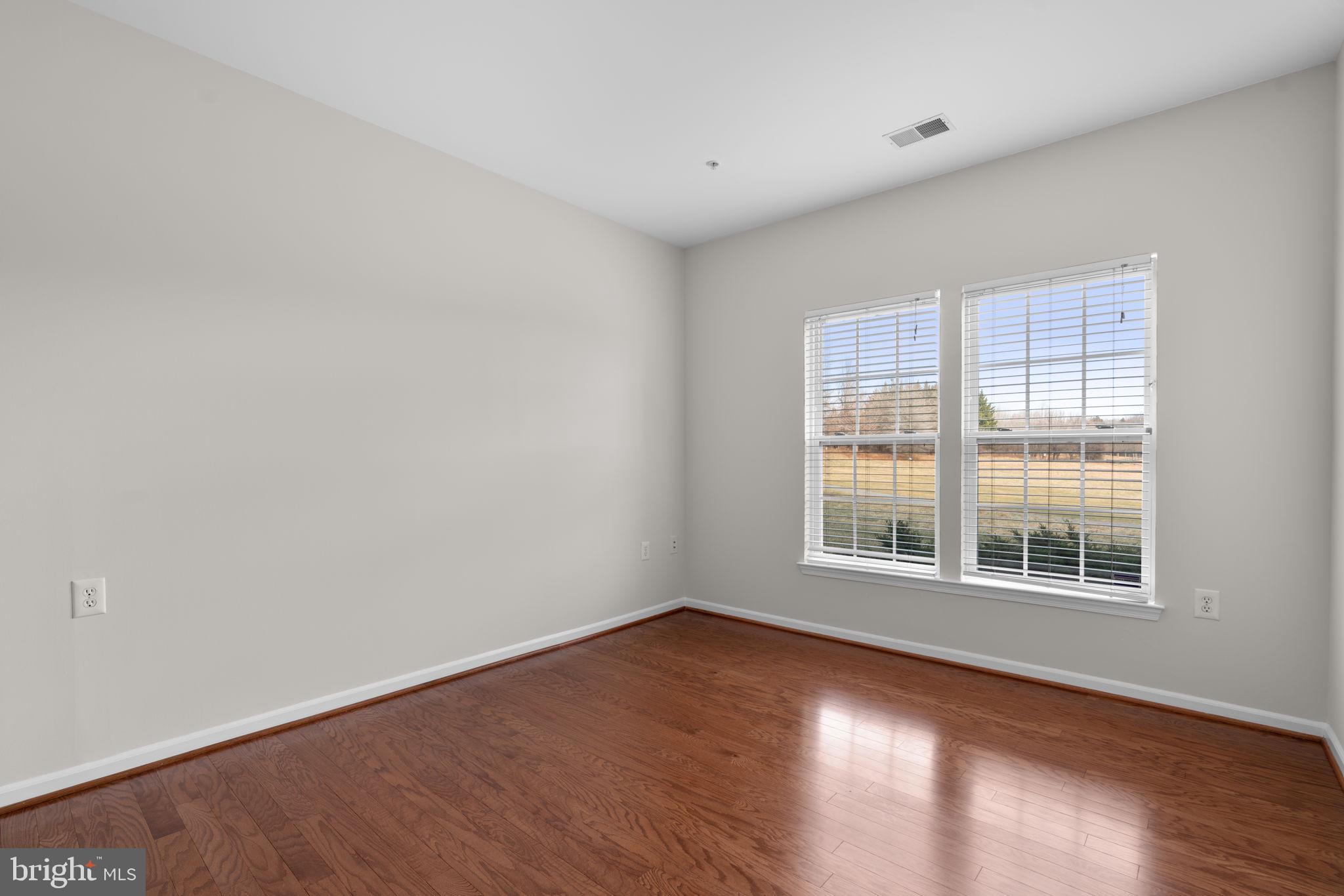 COURTYARDS AT WAVERLY WOODS - Residential