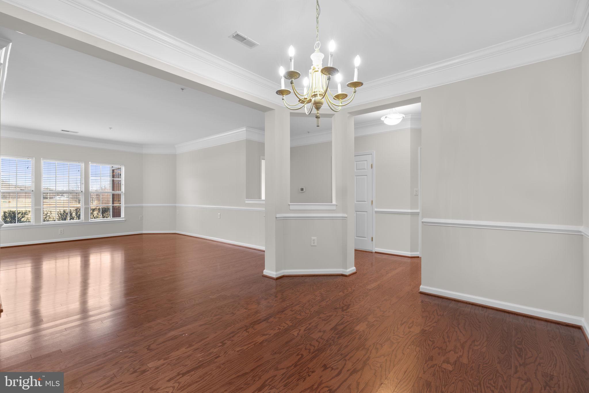 COURTYARDS AT WAVERLY WOODS - Residential