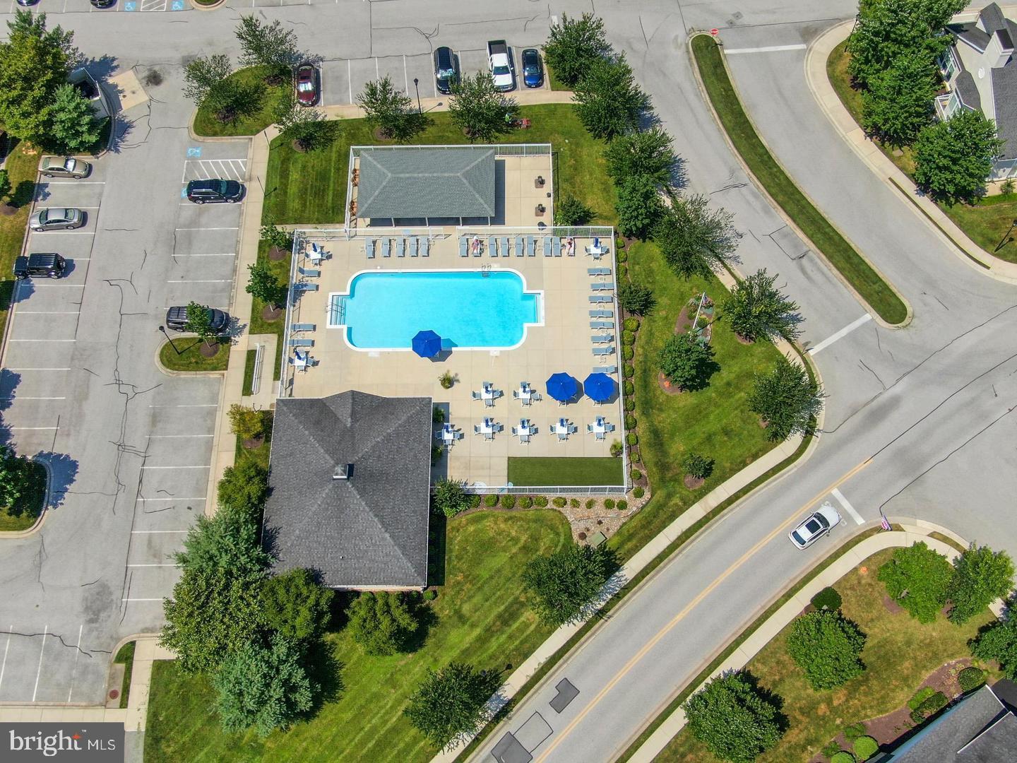 COURTYARDS AT WAVERLY WOODS - Residential