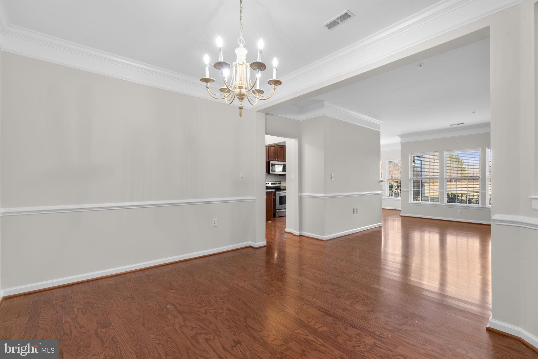 COURTYARDS AT WAVERLY WOODS - Residential