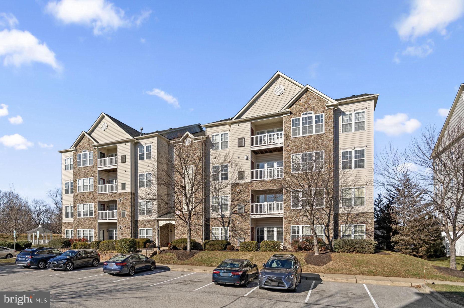COURTYARDS AT WAVERLY WOODS - Residential