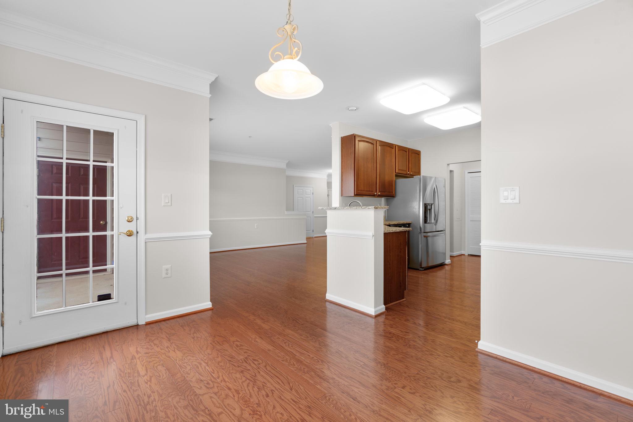 COURTYARDS AT WAVERLY WOODS - Residential