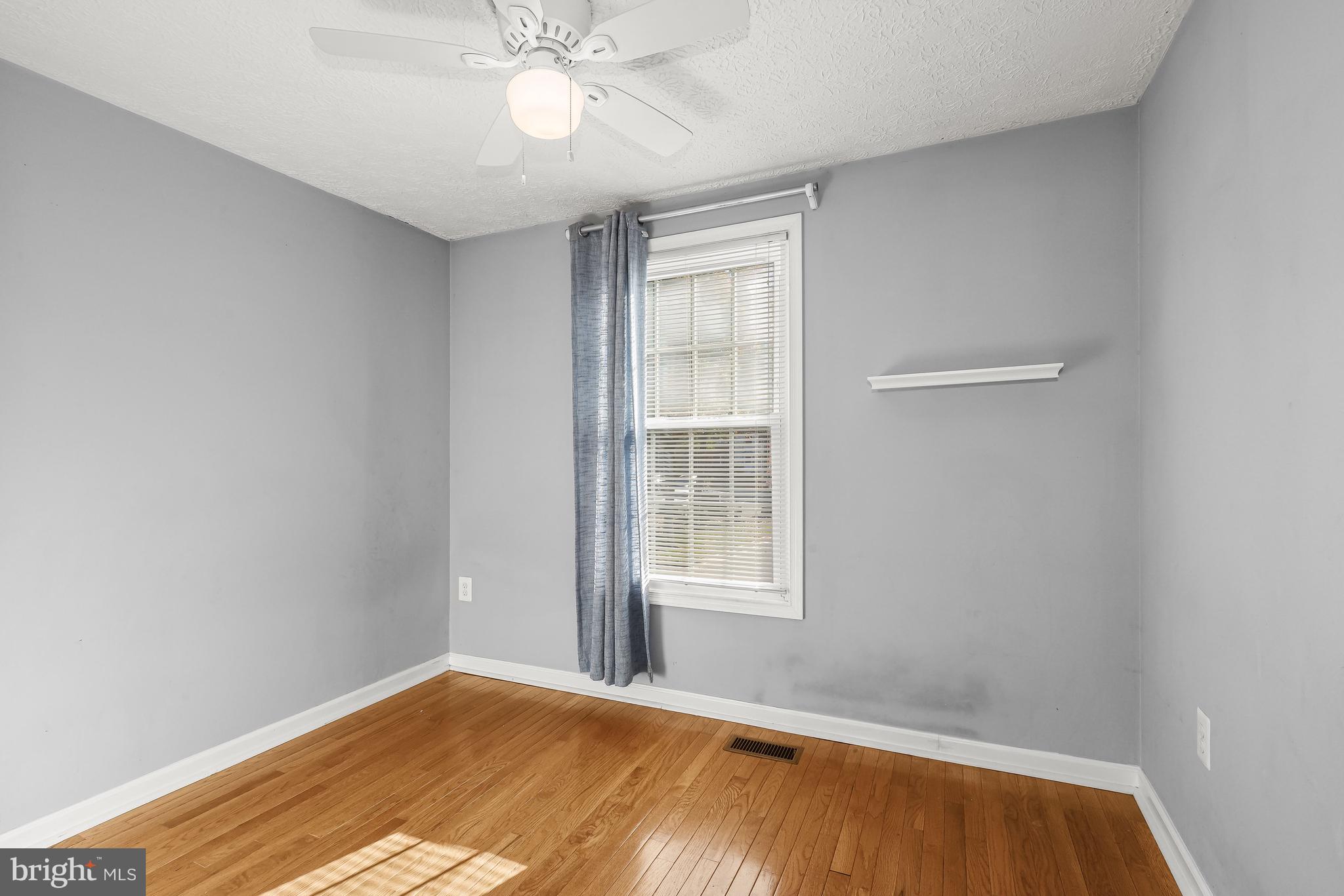 LEISHEAR VILLAGE - Residential Lease