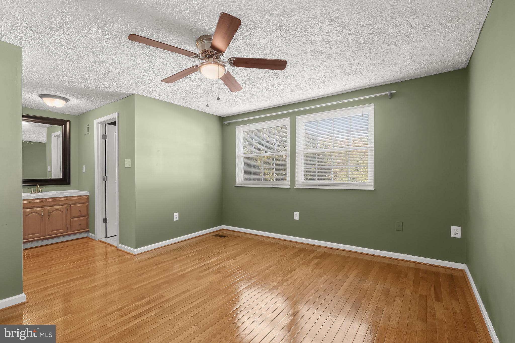 LEISHEAR VILLAGE - Residential Lease