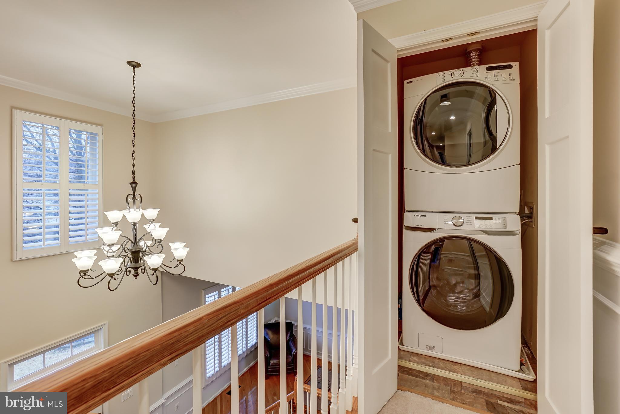 BROAD RUN OAKS - Residential