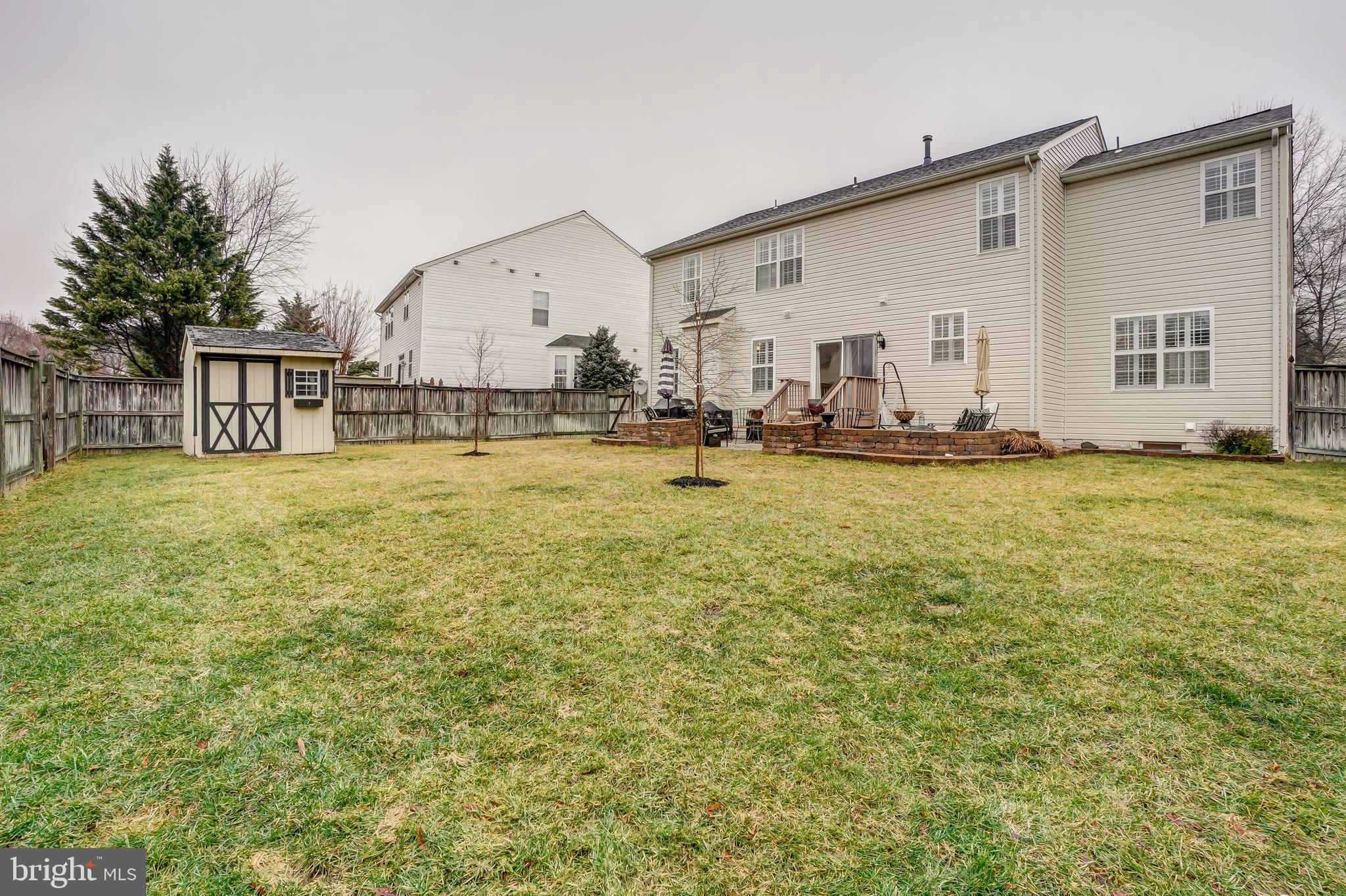 BROAD RUN OAKS - Residential