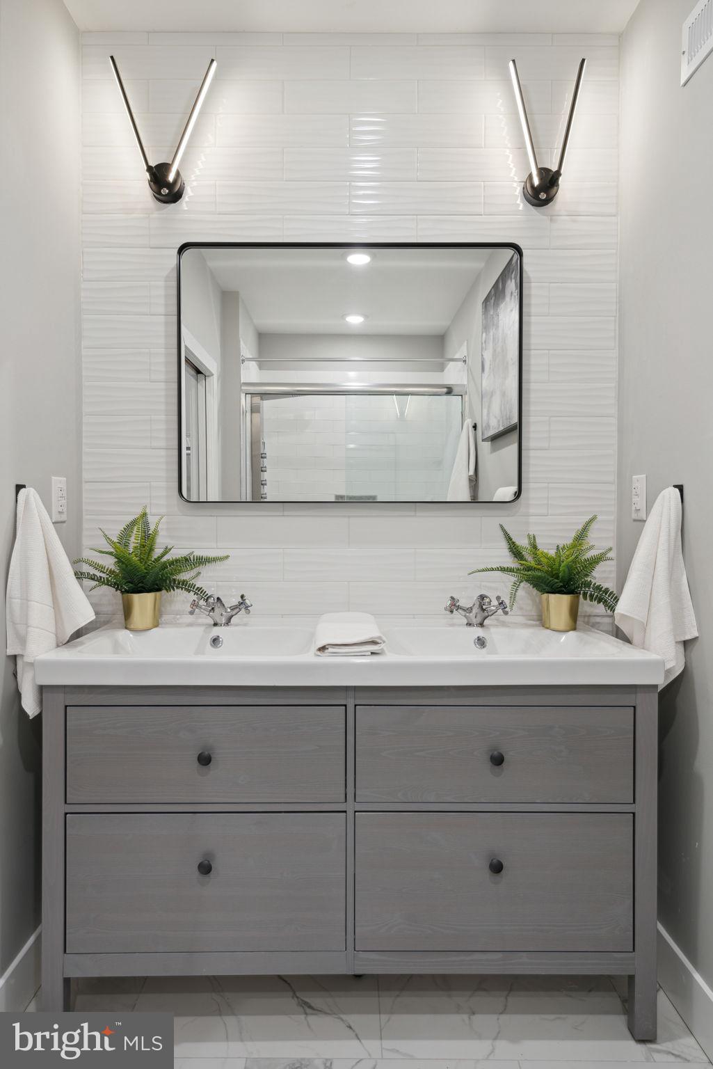 COBBS CREEK - Residential