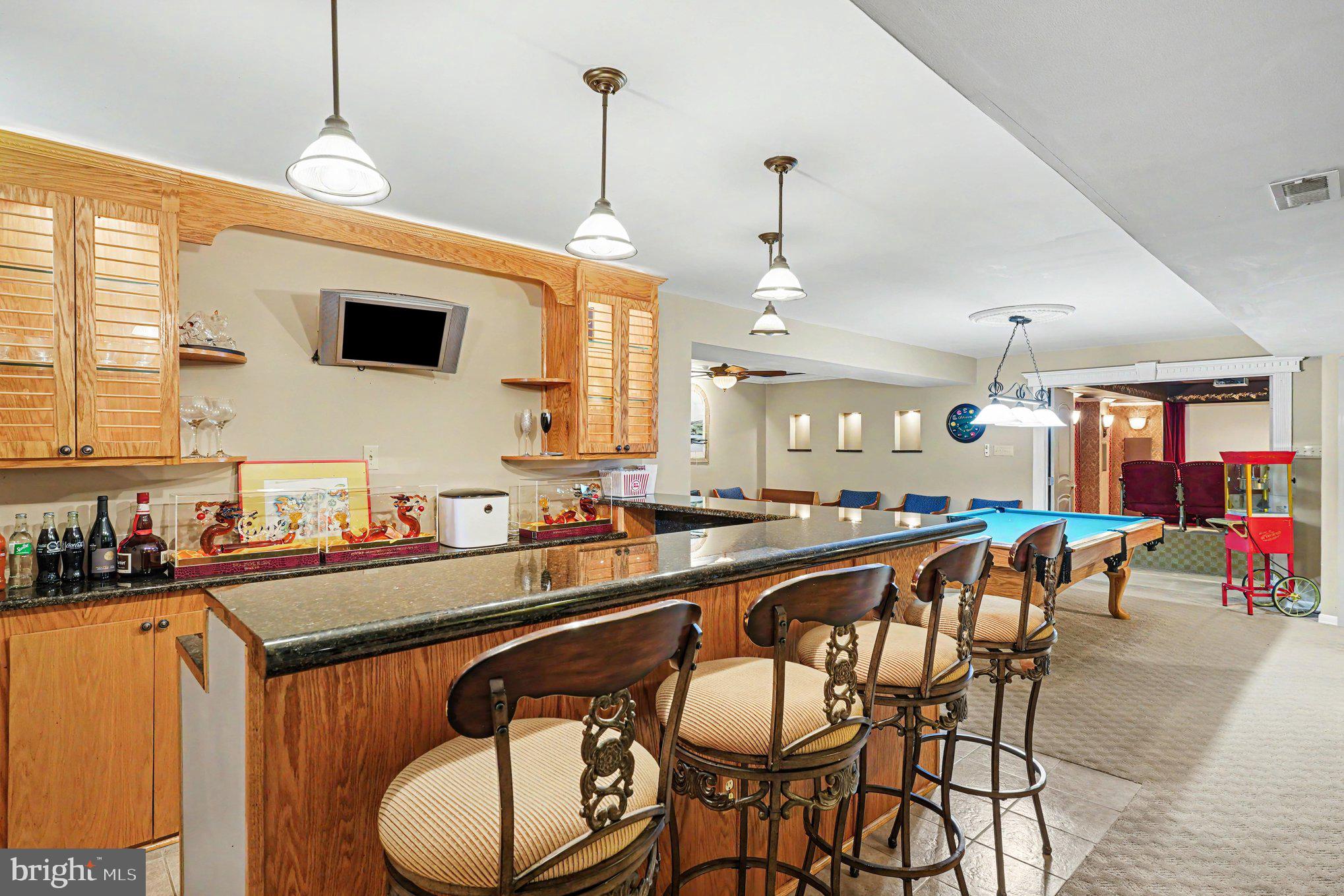 GRACE MANOR - Residential