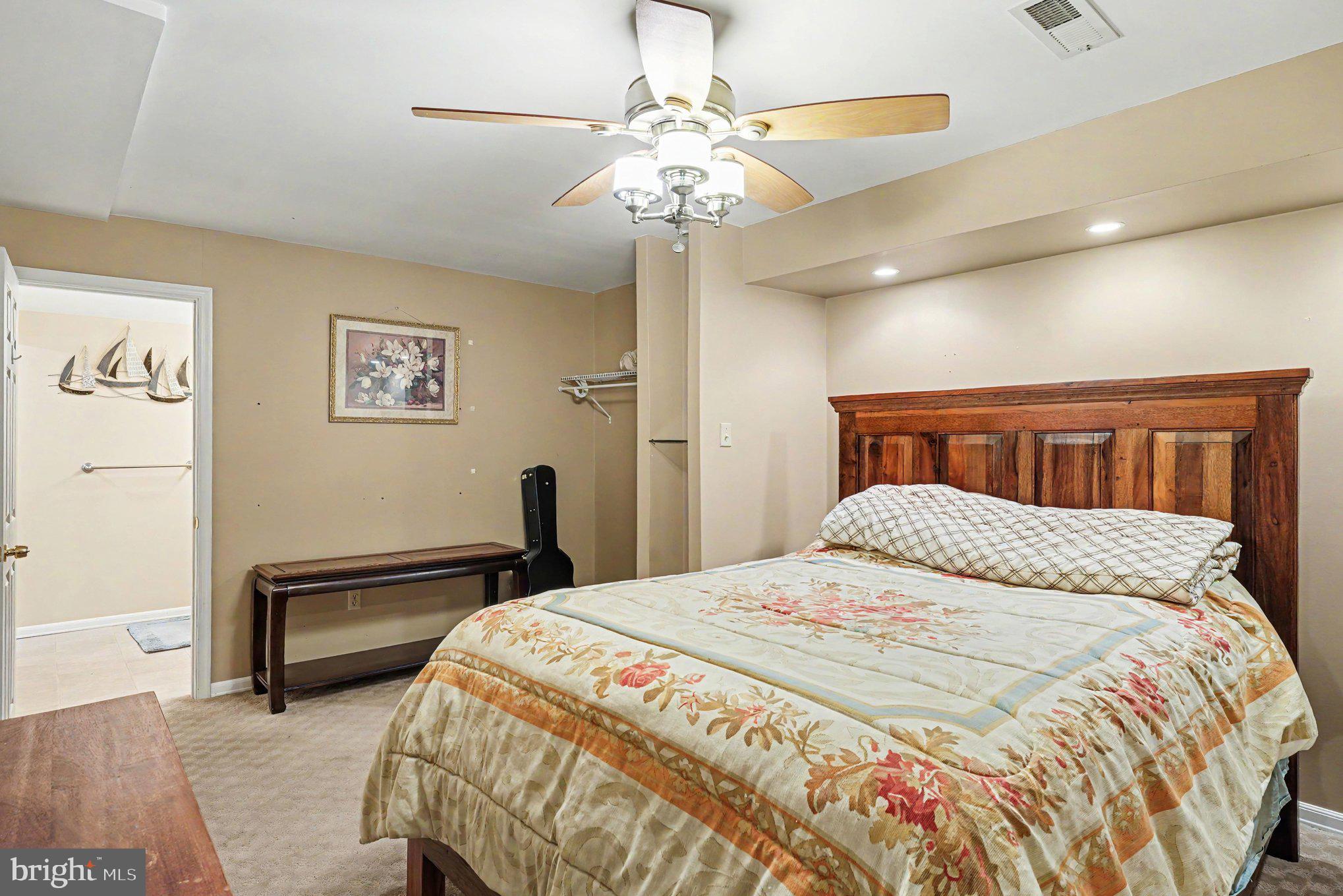 GRACE MANOR - Residential