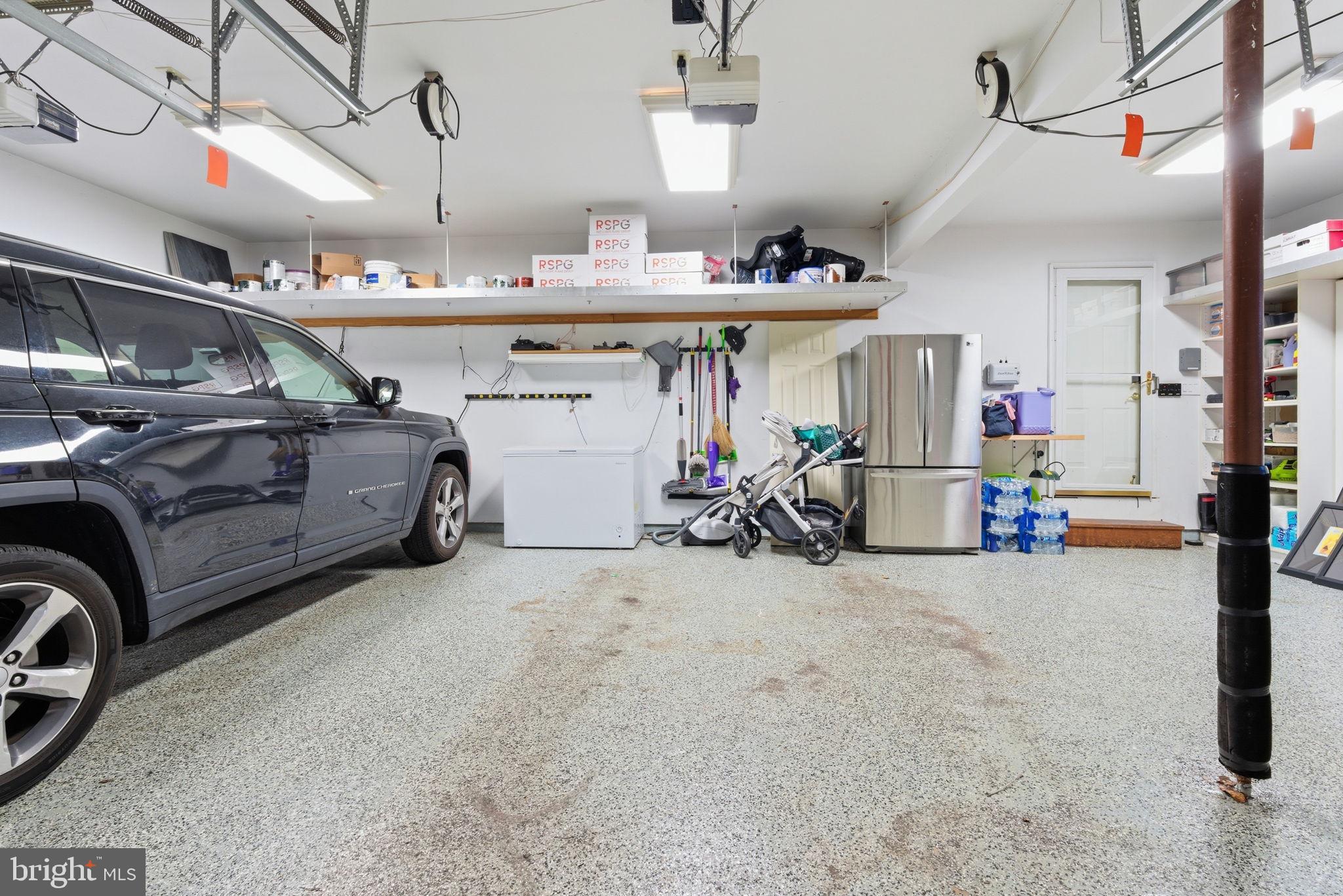 THE RIDINGS OF WHI - Residential