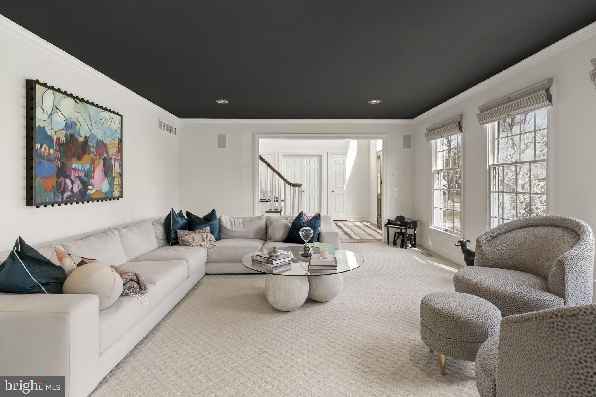 THE RIDINGS OF WHI - Residential