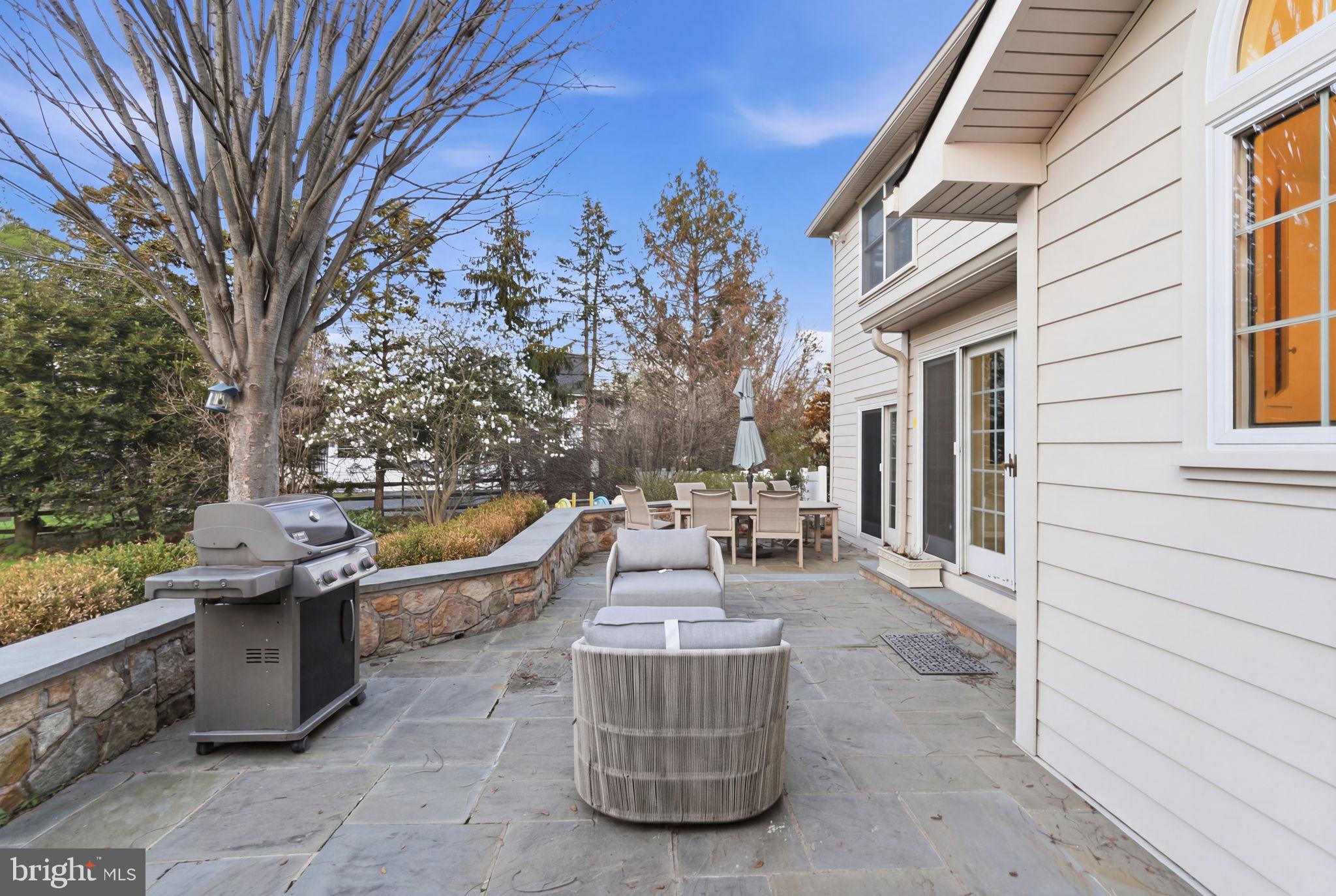 THE RIDINGS OF WHI - Residential