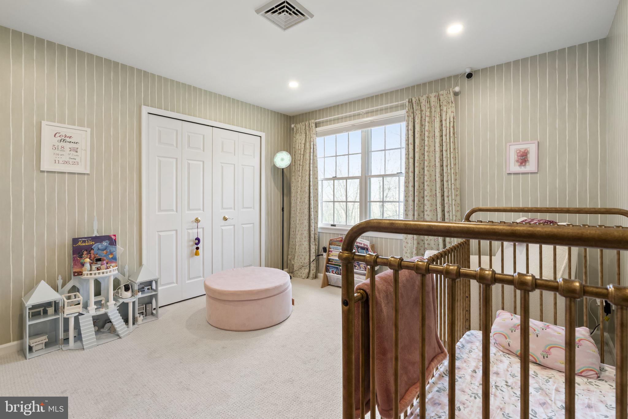 THE RIDINGS OF WHI - Residential