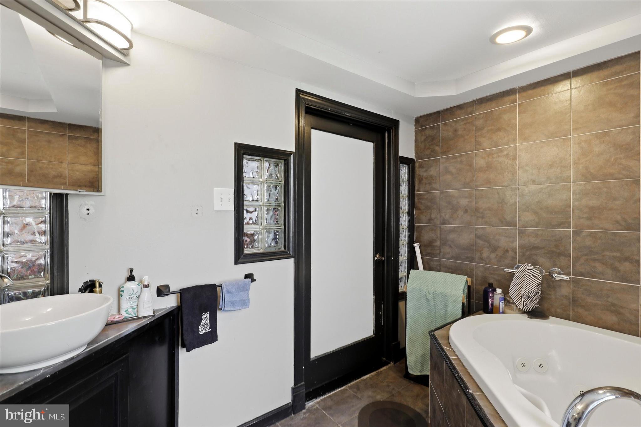 COLESTON - Residential