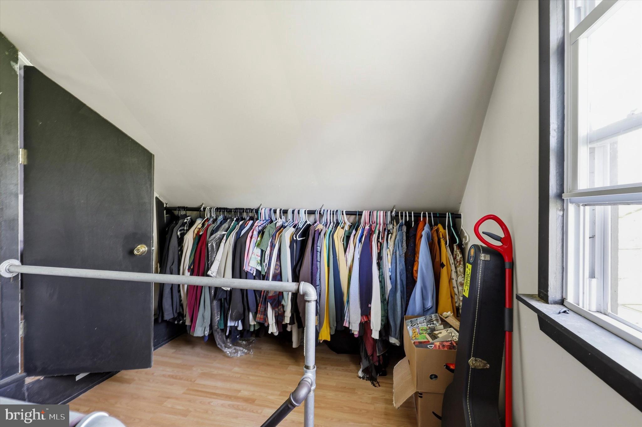 COLESTON - Residential