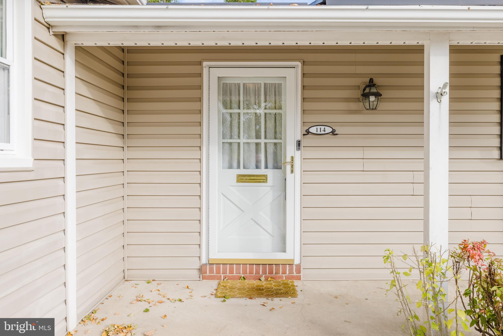 114 COUNTRY LANE