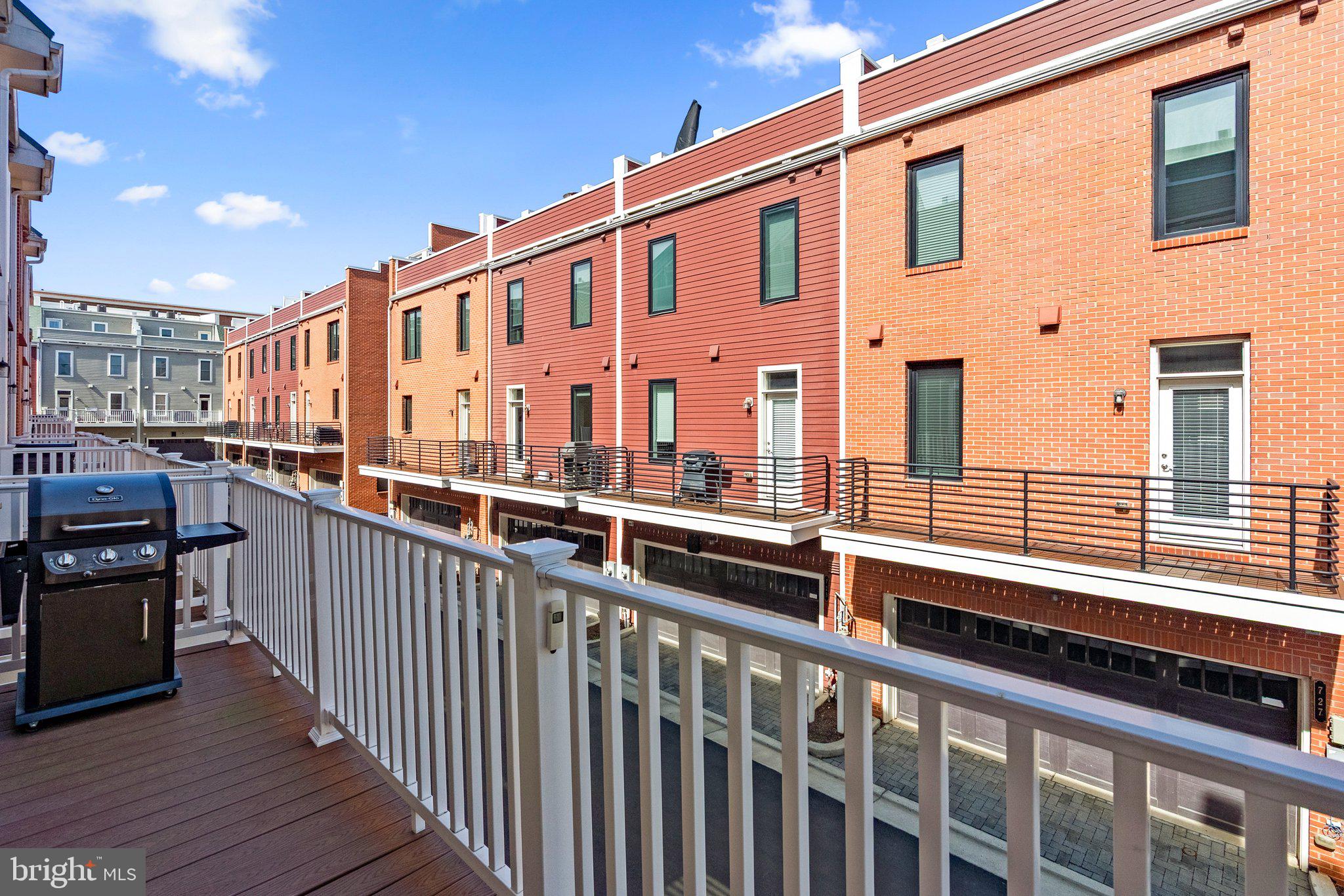 POTOMAC YARD - Residential