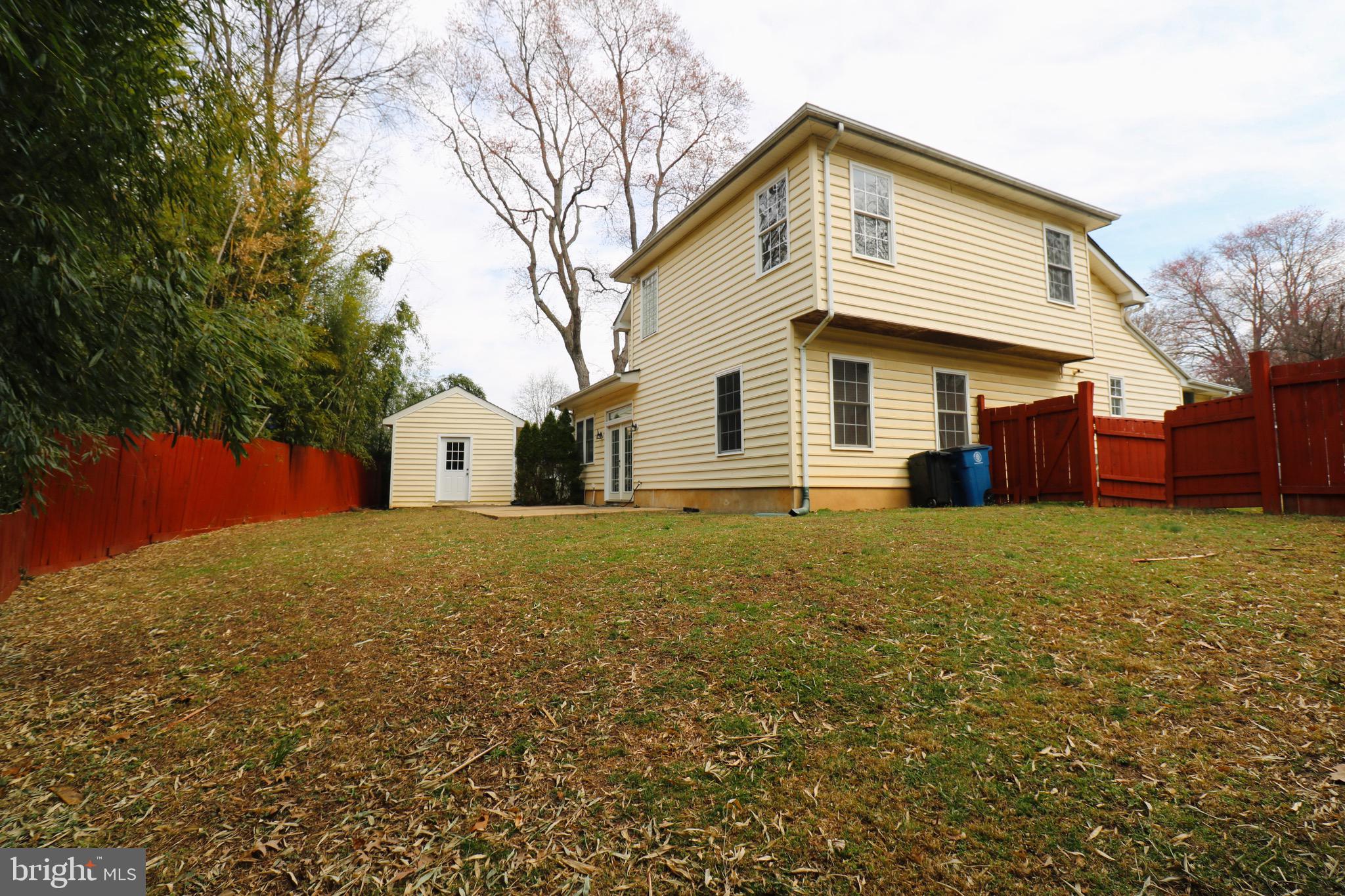 ROCK CREEK PALISADES - Residential Lease