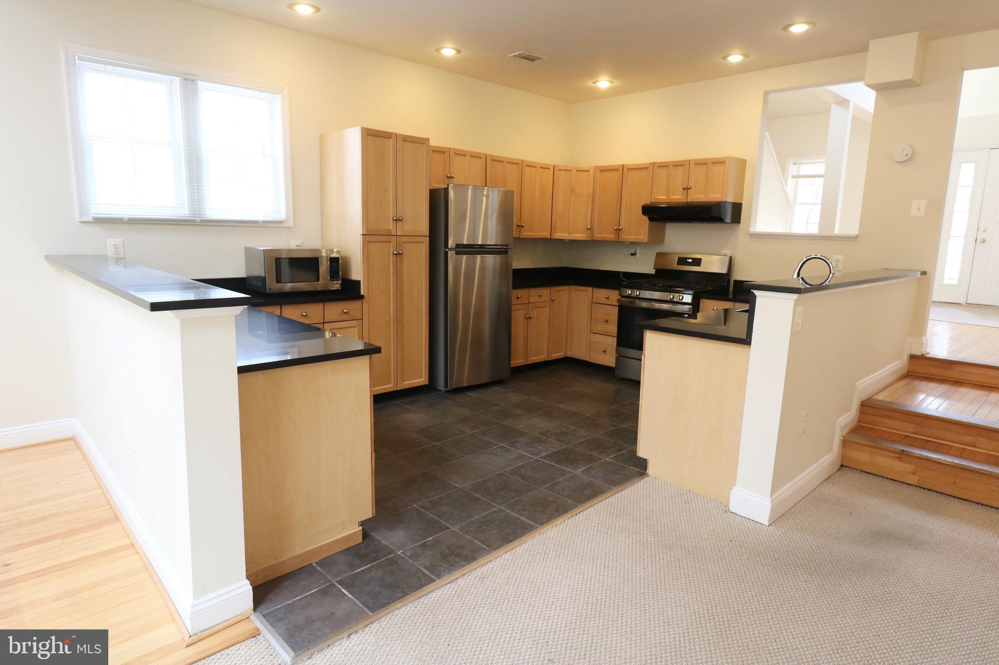 ROCK CREEK PALISADES - Residential Lease