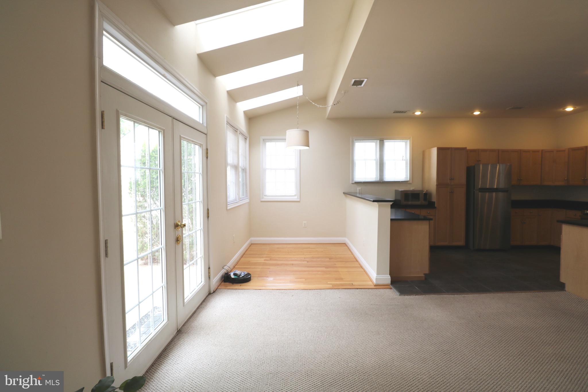 ROCK CREEK PALISADES - Residential Lease