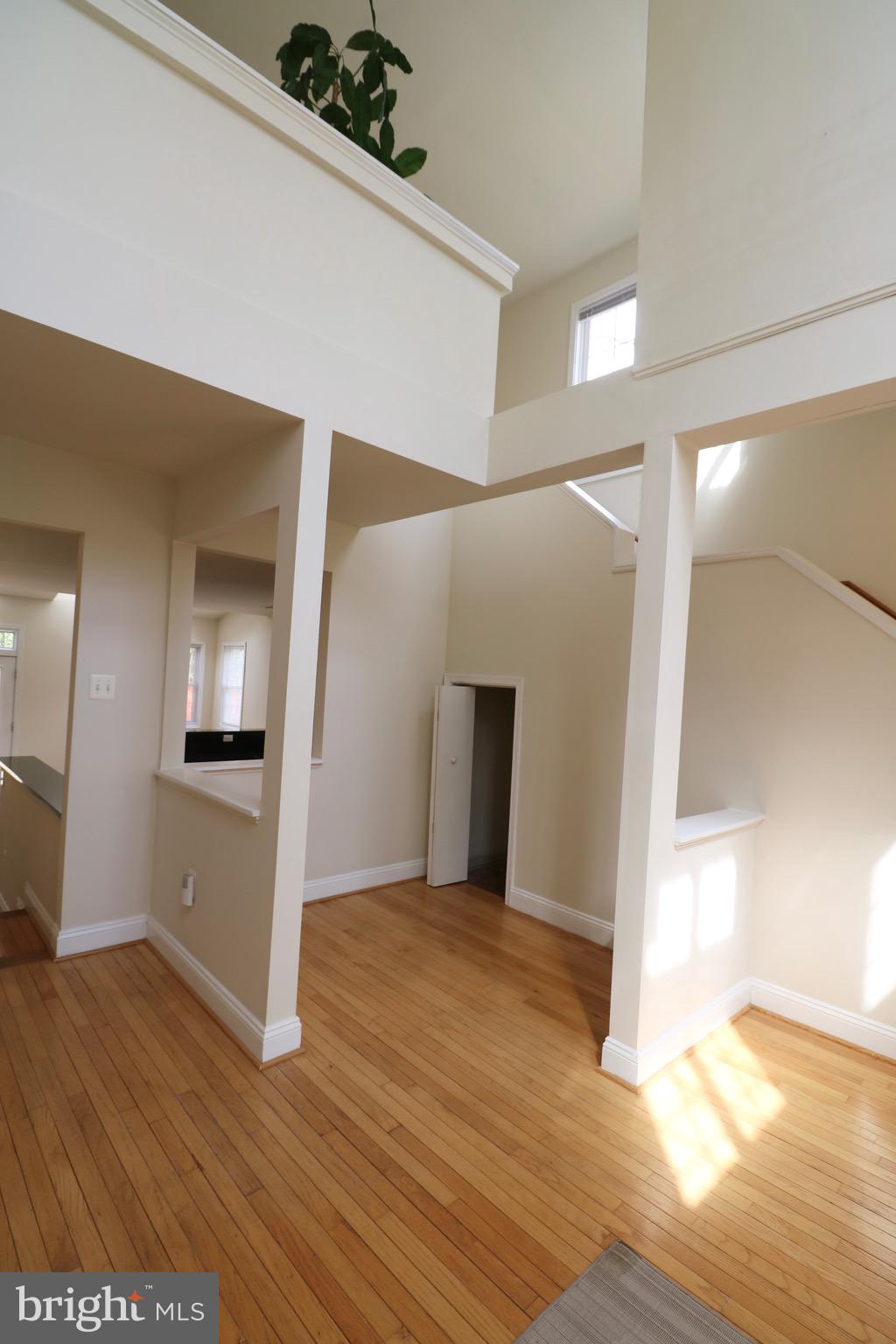 ROCK CREEK PALISADES - Residential Lease