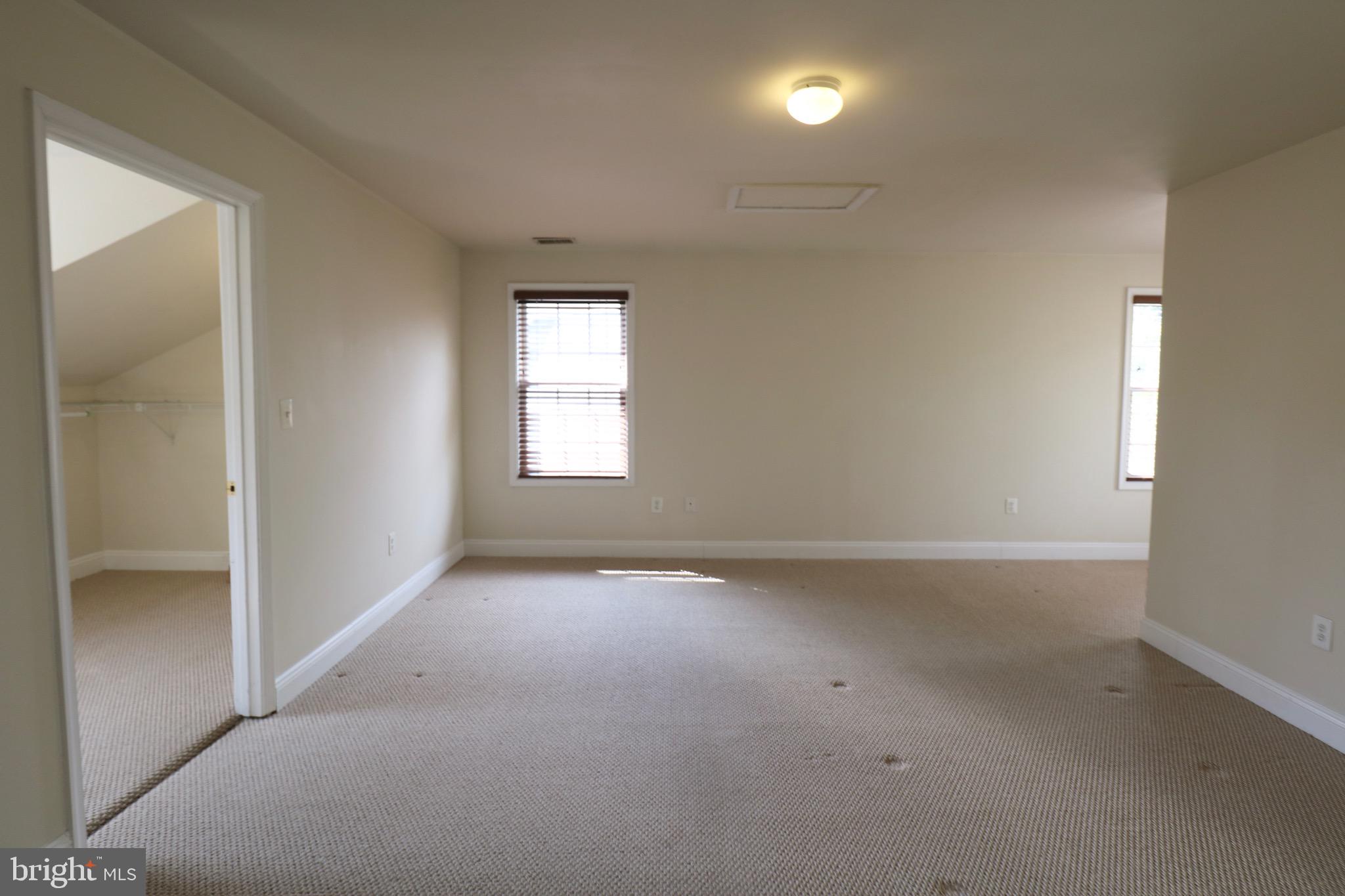 ROCK CREEK PALISADES - Residential Lease