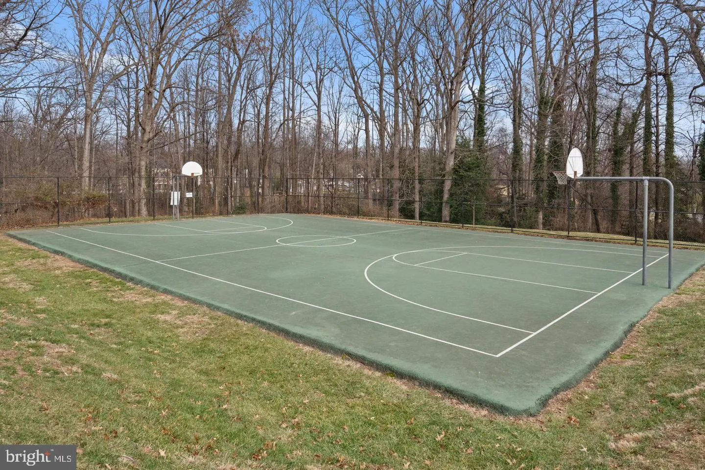 Fairfax, Virginia 22033, United States, 2 Bedrooms Bedrooms, ,1 BathroomBathrooms,Residential,Active,136789