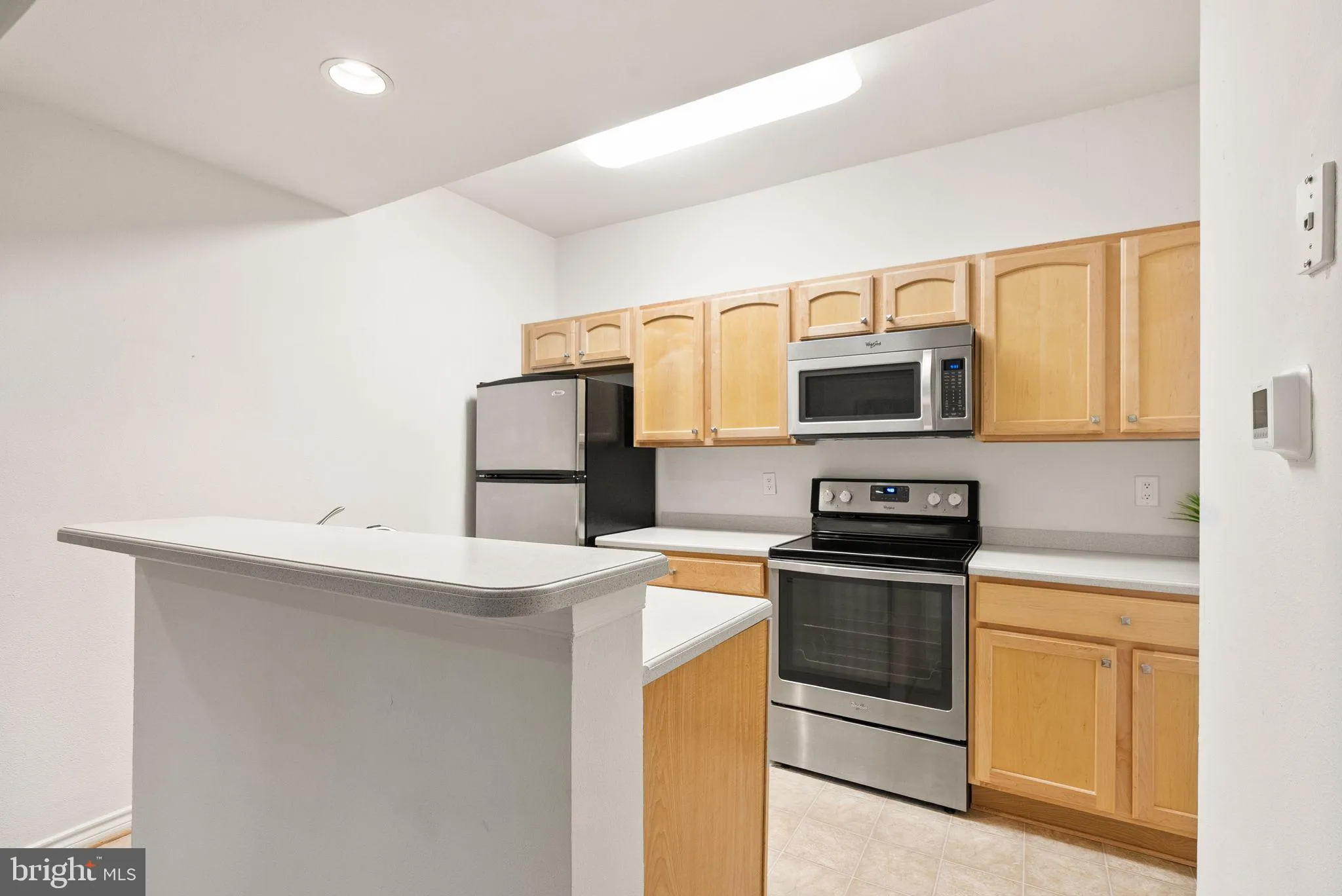 Fairfax, Virginia 22033, United States, 2 Bedrooms Bedrooms, ,1 BathroomBathrooms,Residential,Active,136789