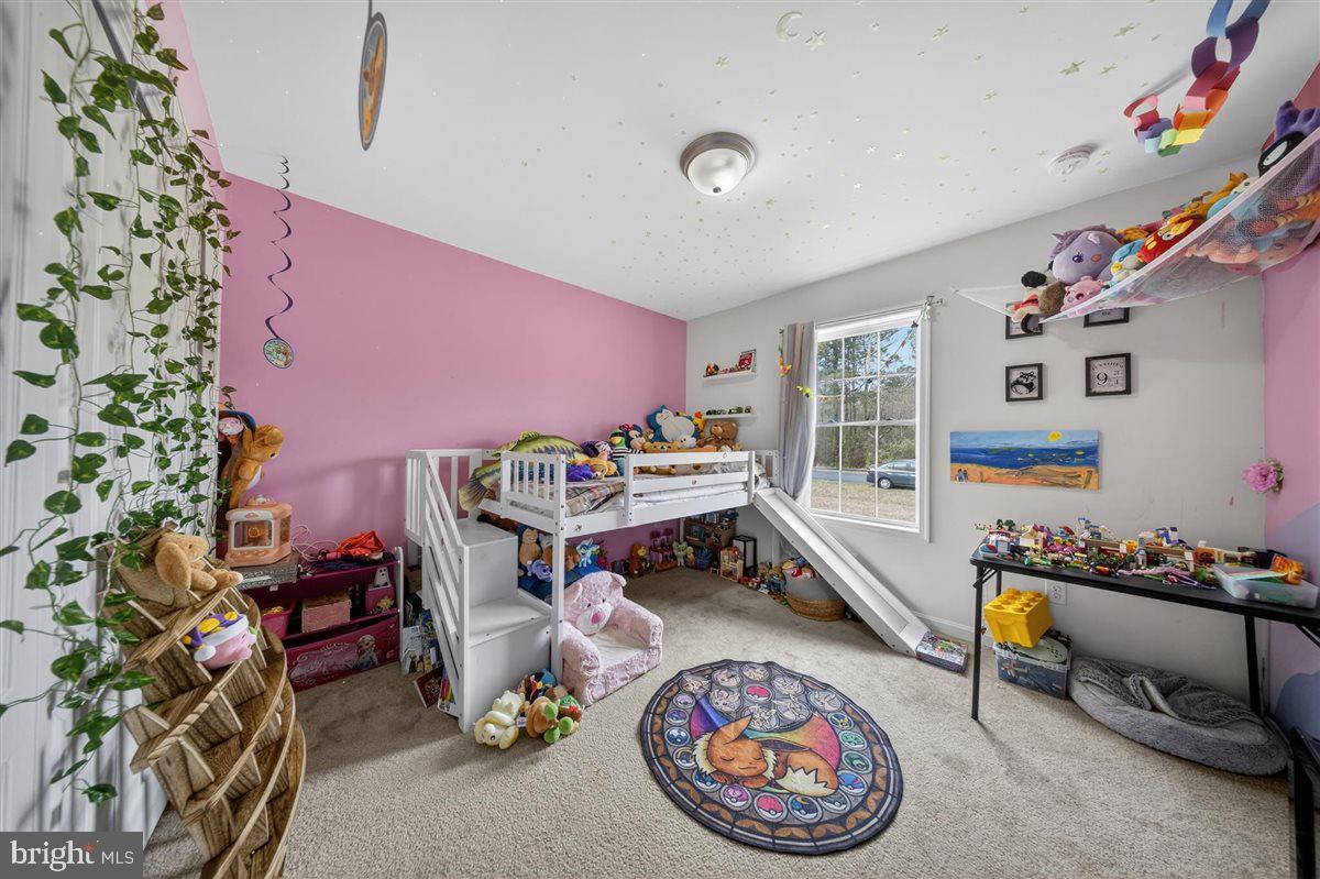 FOREST KNOLL ESTATES - Residential