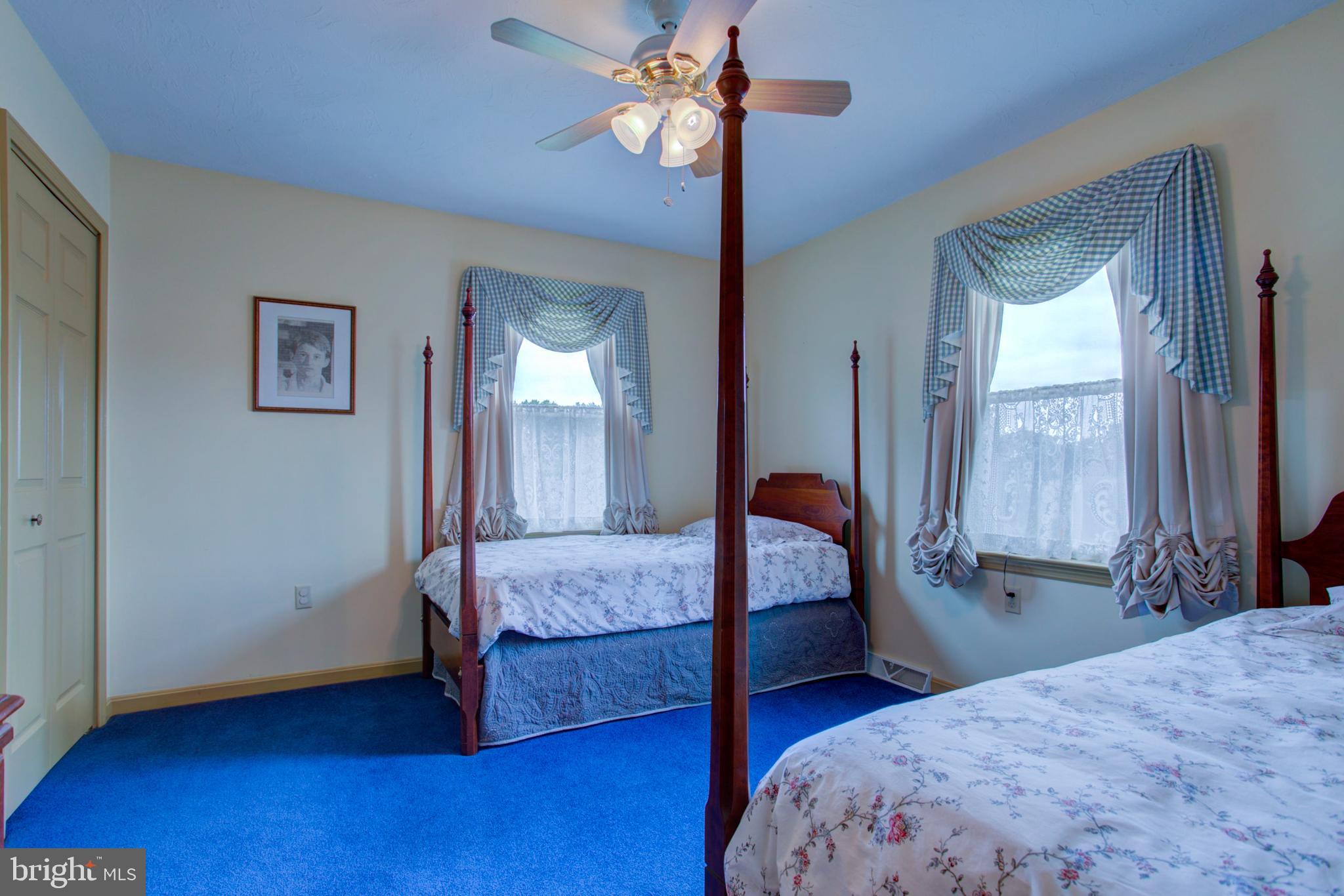 MEADOW SPRINGS - Residential