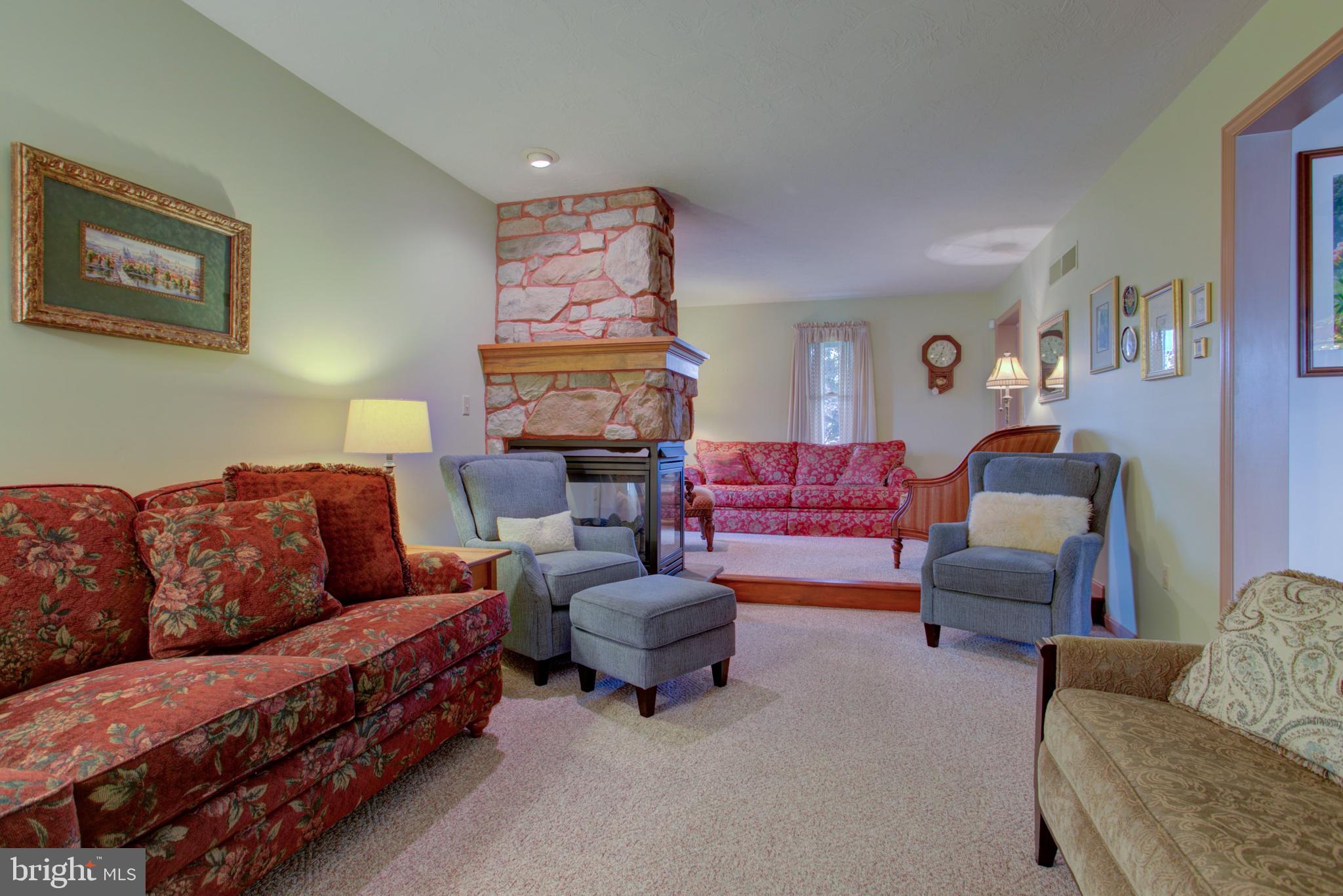 MEADOW SPRINGS - Residential