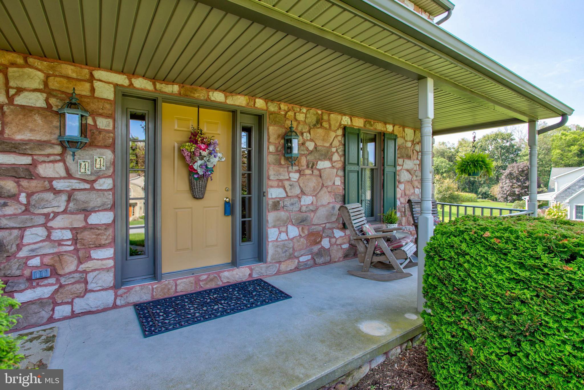 MEADOW SPRINGS - Residential