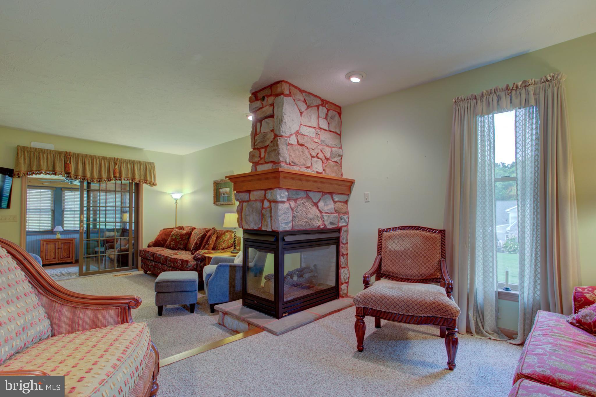 MEADOW SPRINGS - Residential