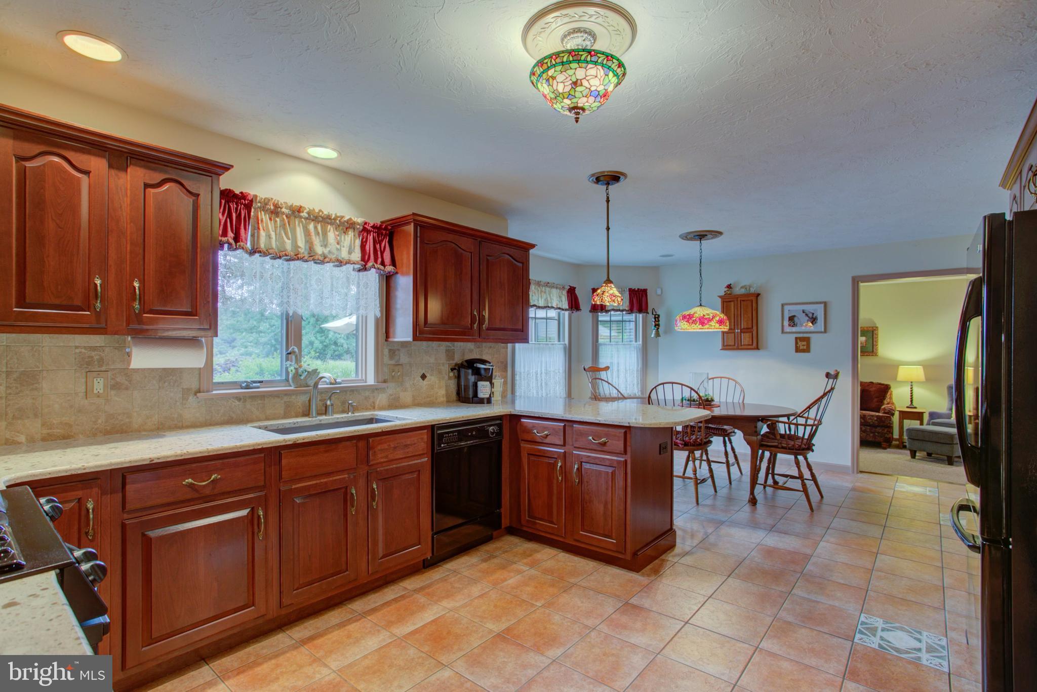 MEADOW SPRINGS - Residential