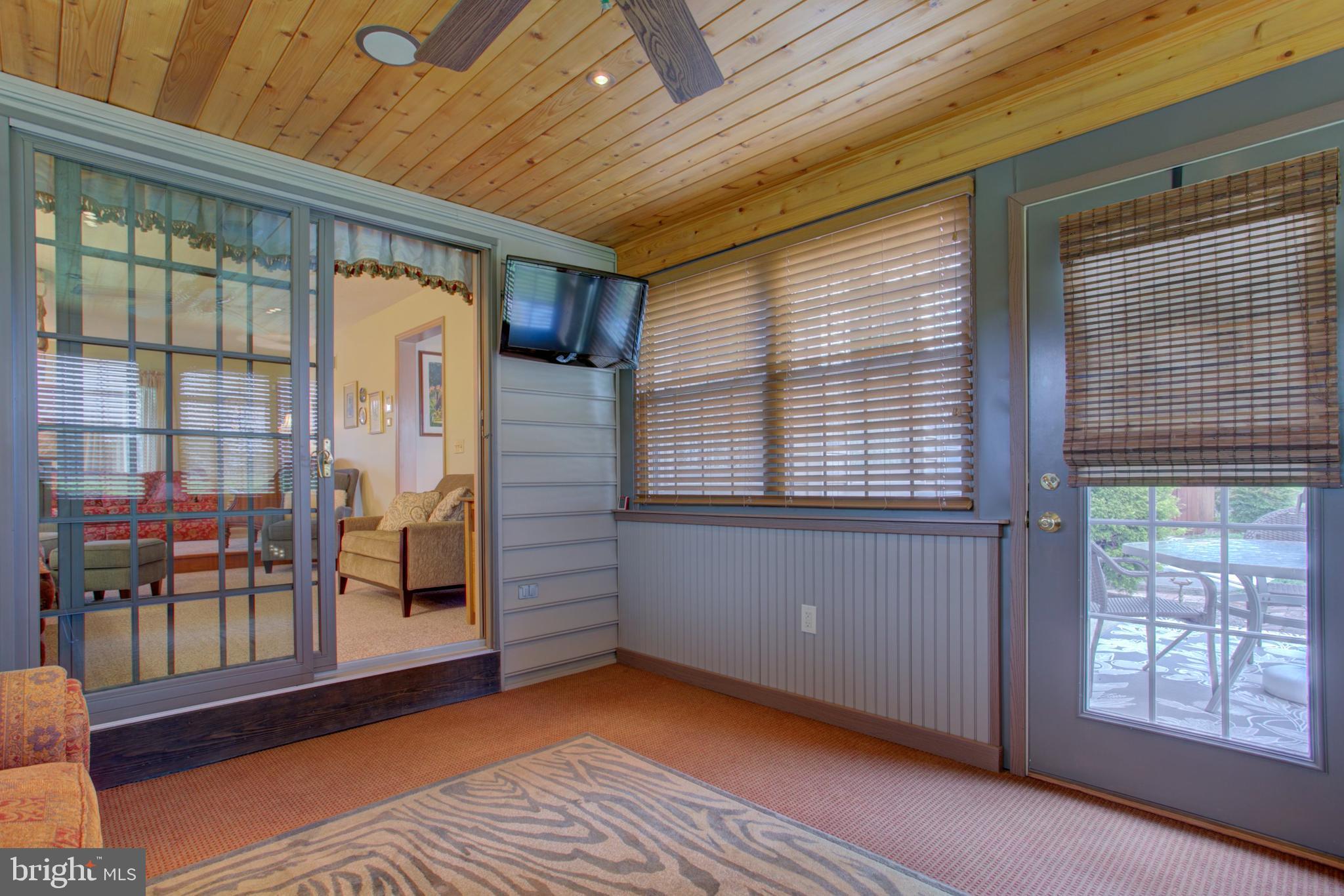 MEADOW SPRINGS - Residential