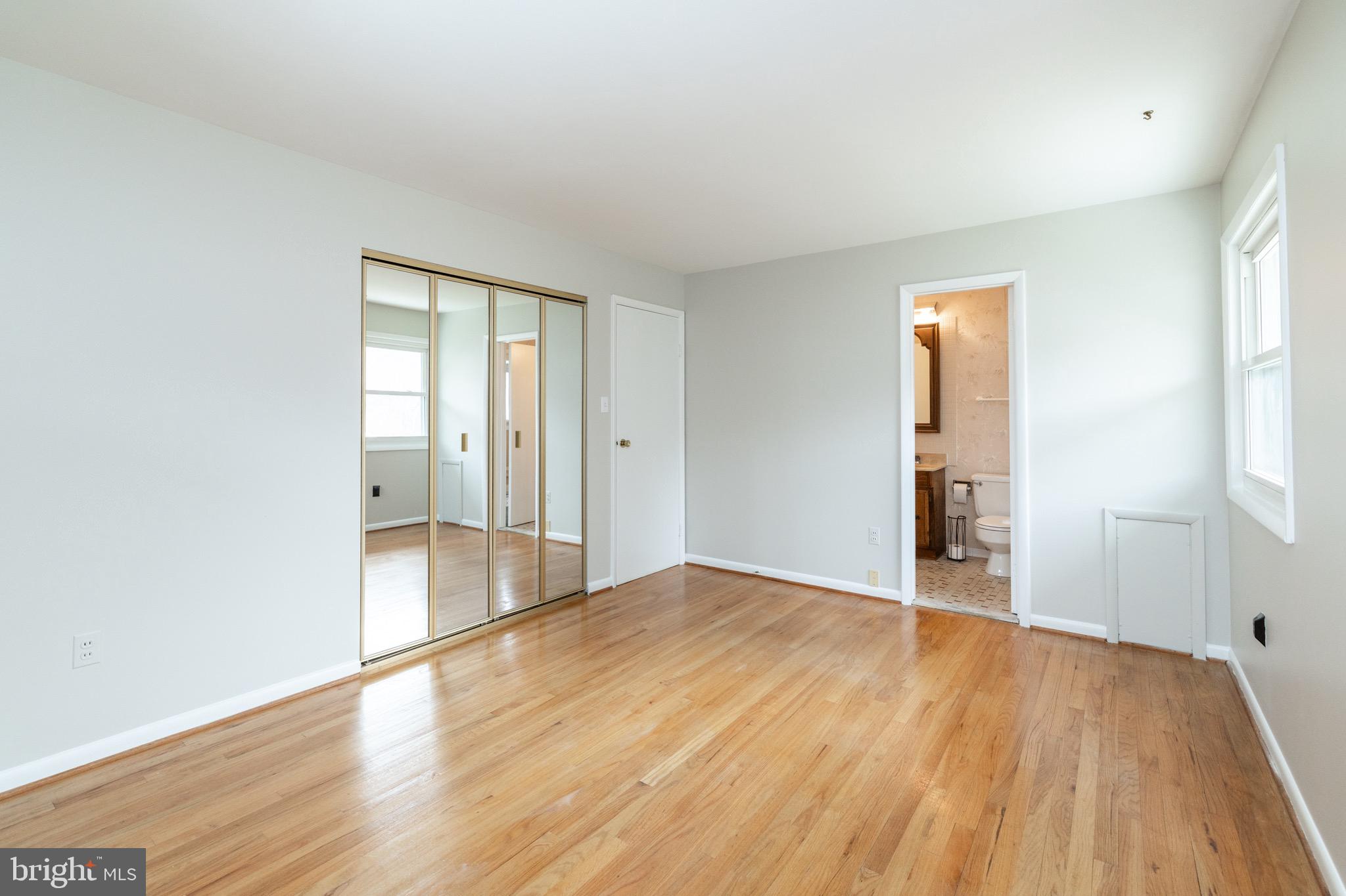 FAIRFAX VILLA - Residential