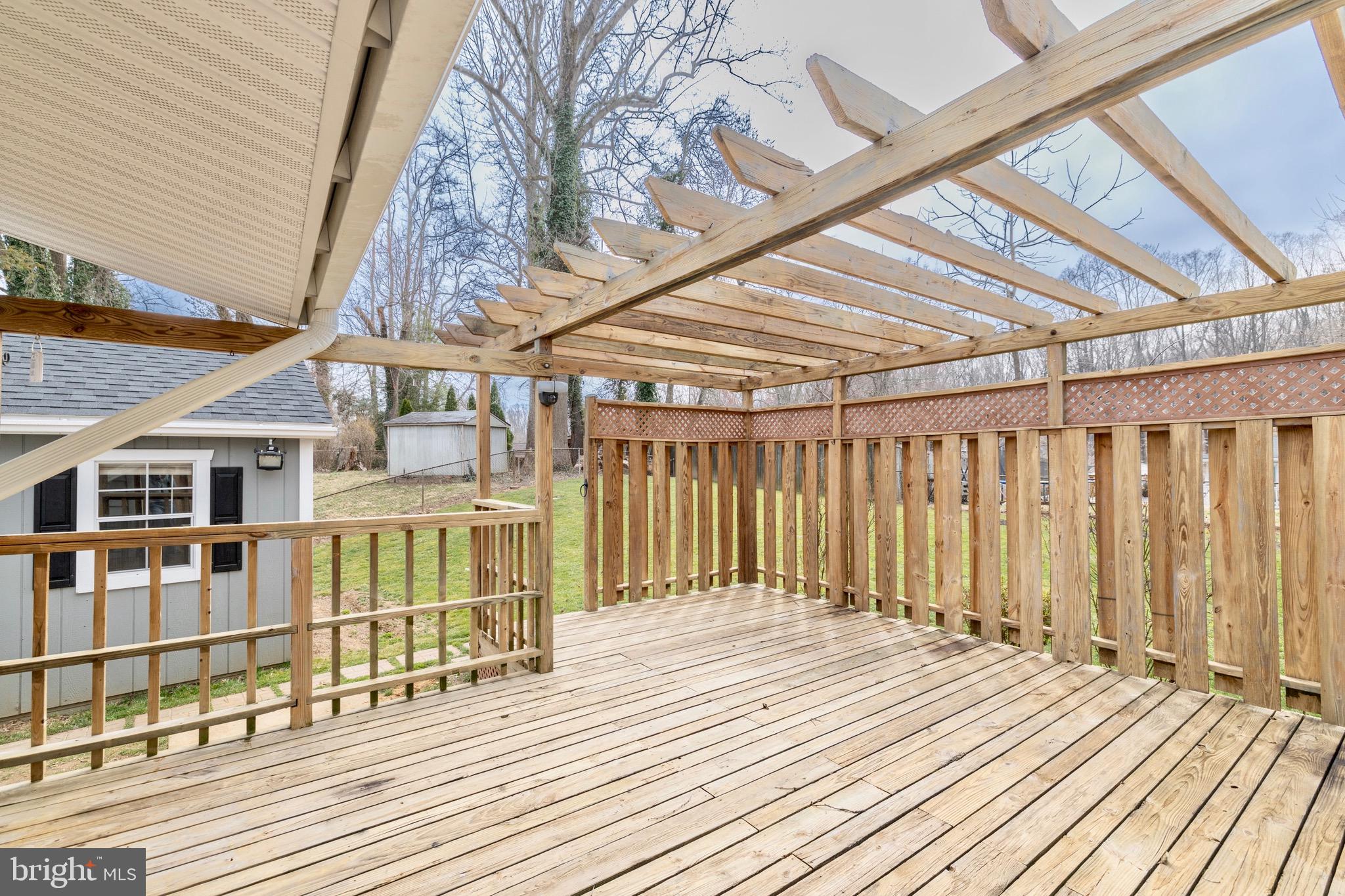 FAIRFAX VILLA - Residential