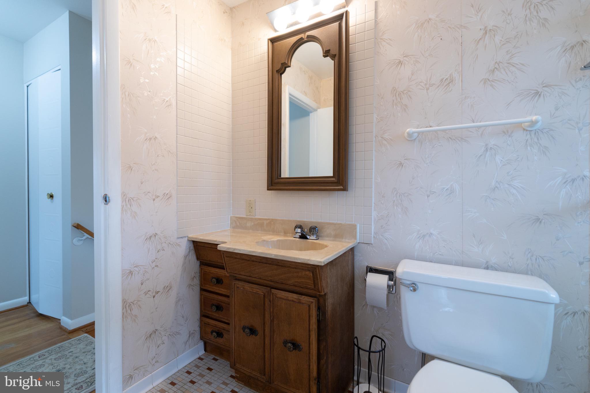 FAIRFAX VILLA - Residential