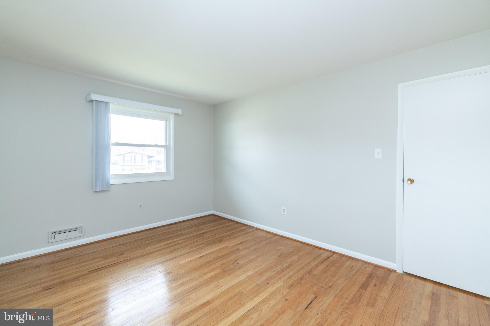 FAIRFAX VILLA - Residential