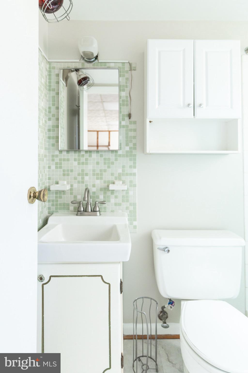 FAIRFAX VILLA - Residential