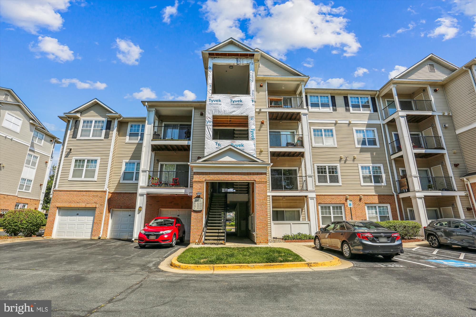 ASHMORE AT GERMANOWN COMMUNITY - Residential