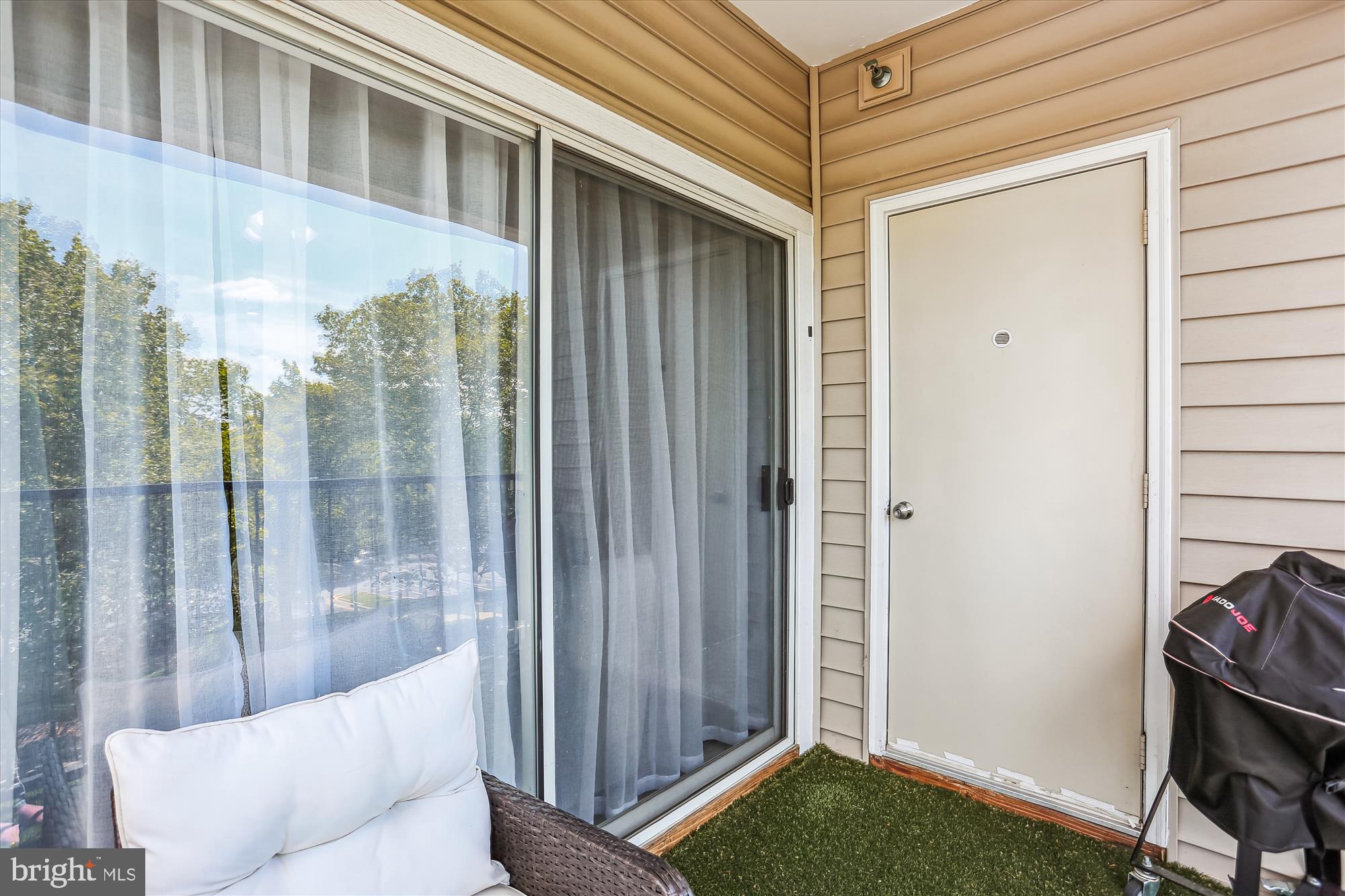 ASHMORE AT GERMANOWN COMMUNITY - Residential