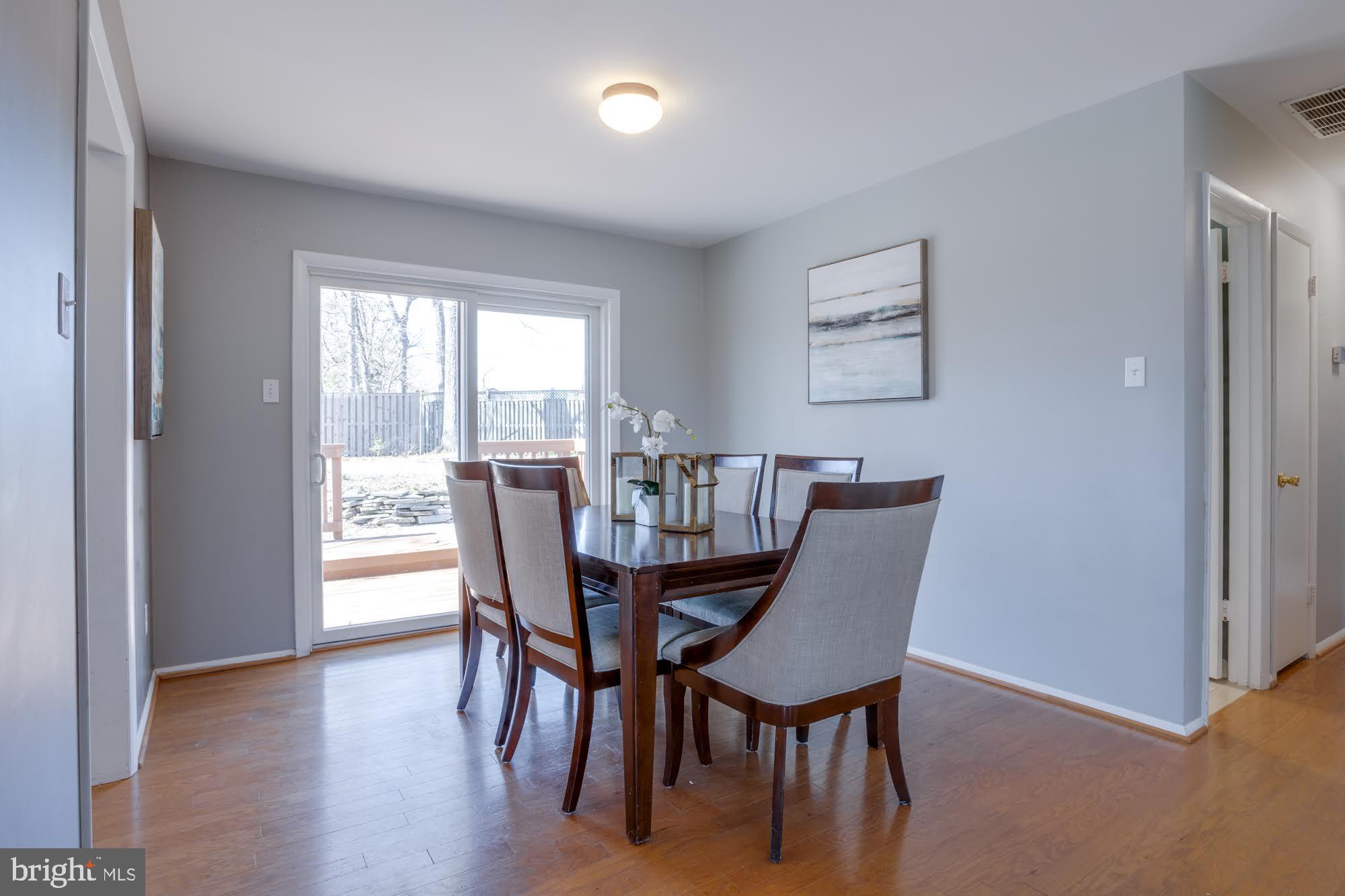 NORTH SPRINGFIELD - Residential