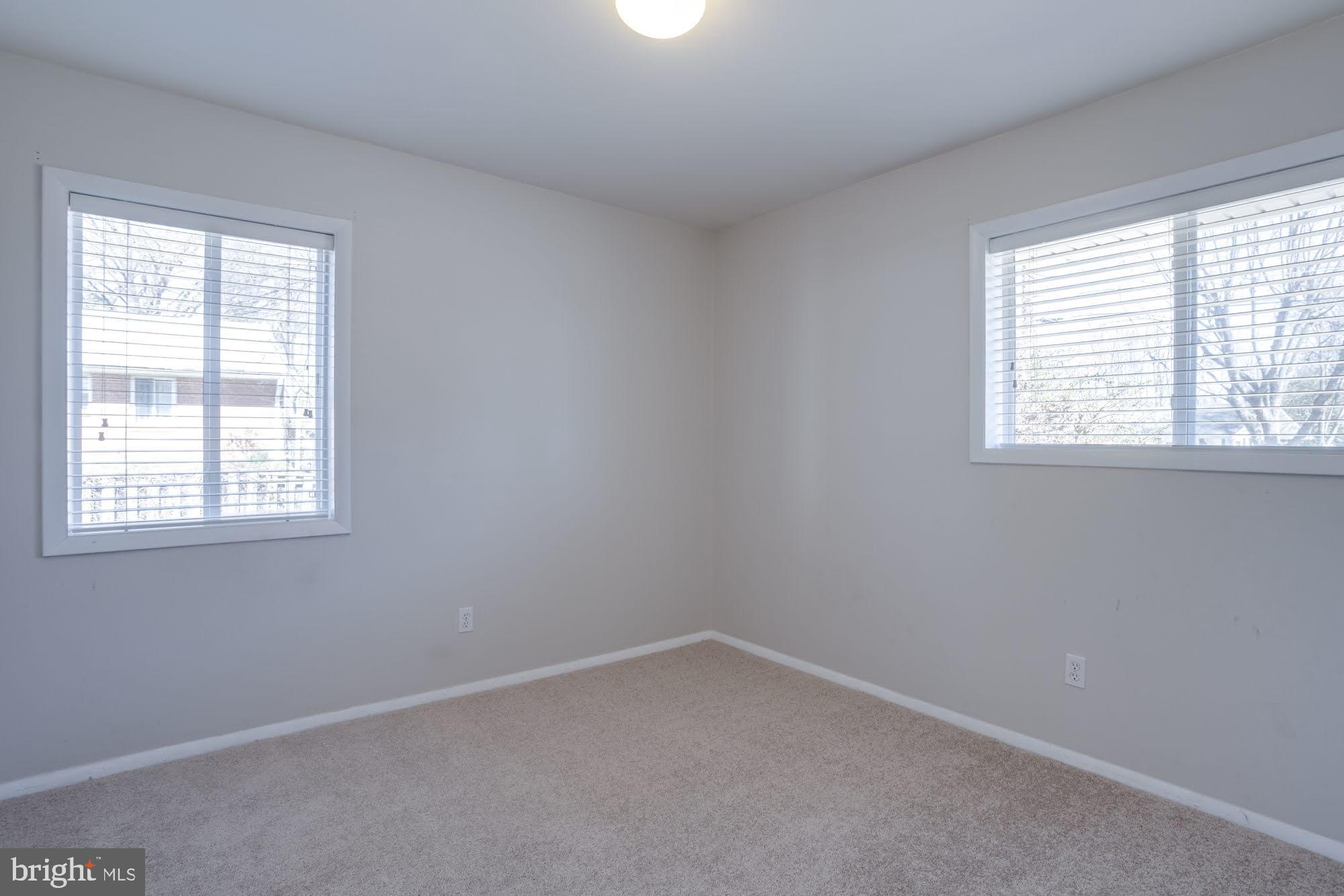 NORTH SPRINGFIELD - Residential