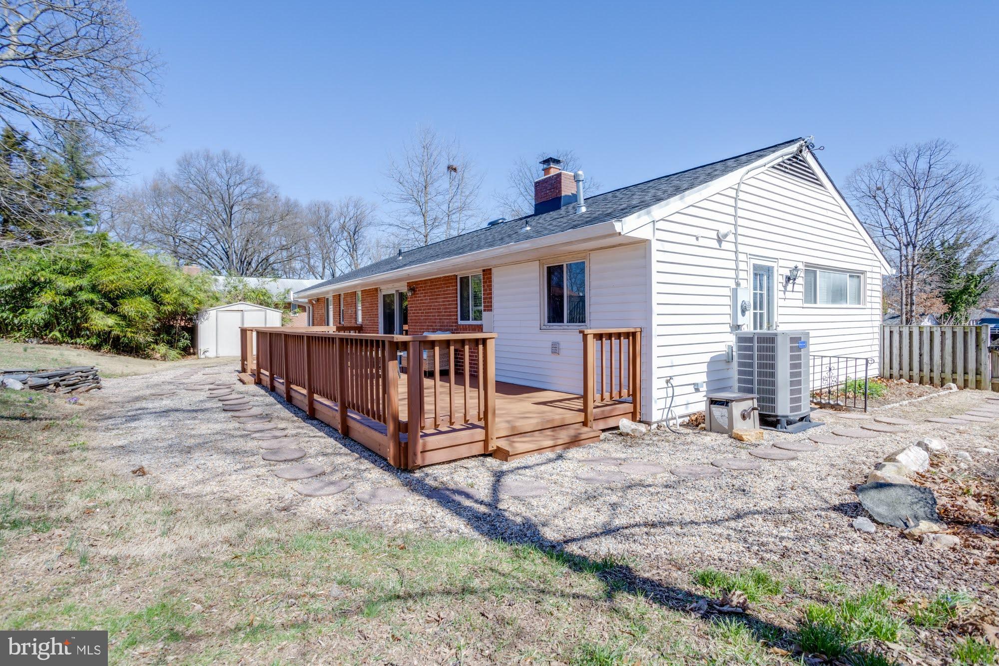 NORTH SPRINGFIELD - Residential